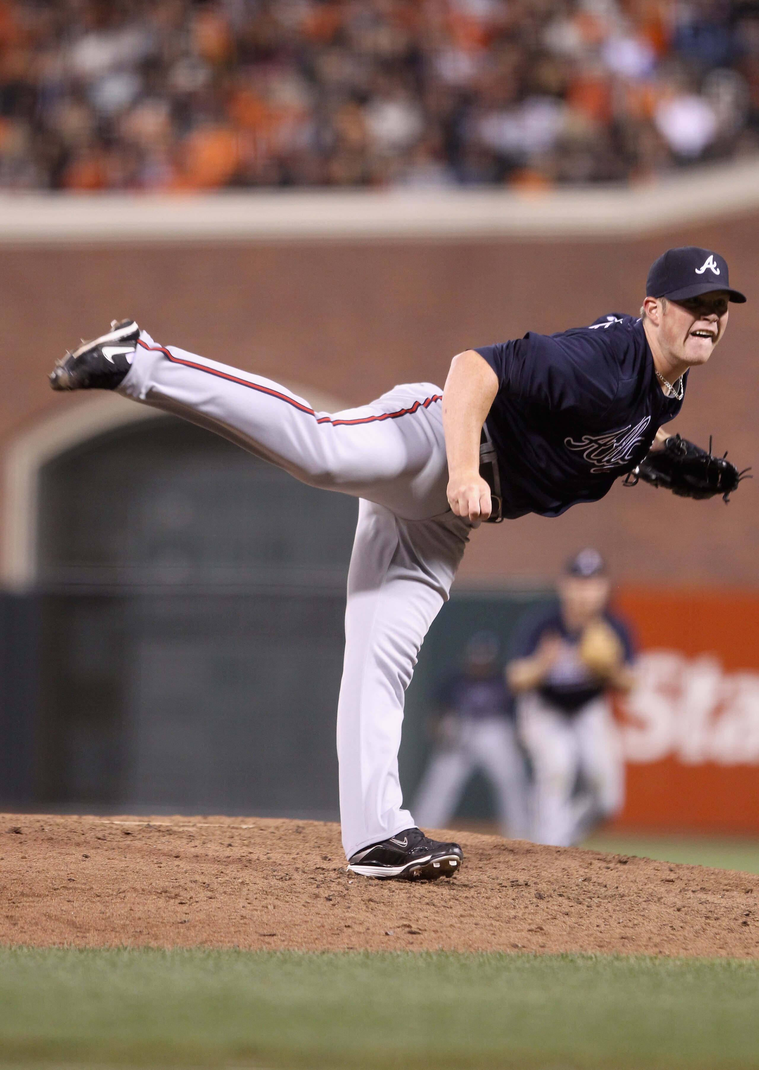 SAN FRANCISCO - OCTOBER 08:  Craig Kimbrel #46 of the Atlanta Braves pitches against the San Francisco Giants during game 2 of the NLDS at AT&T Park on October 8, 2010 in San Francisco, California.  (Photo by Ezra Shaw/Getty Images)