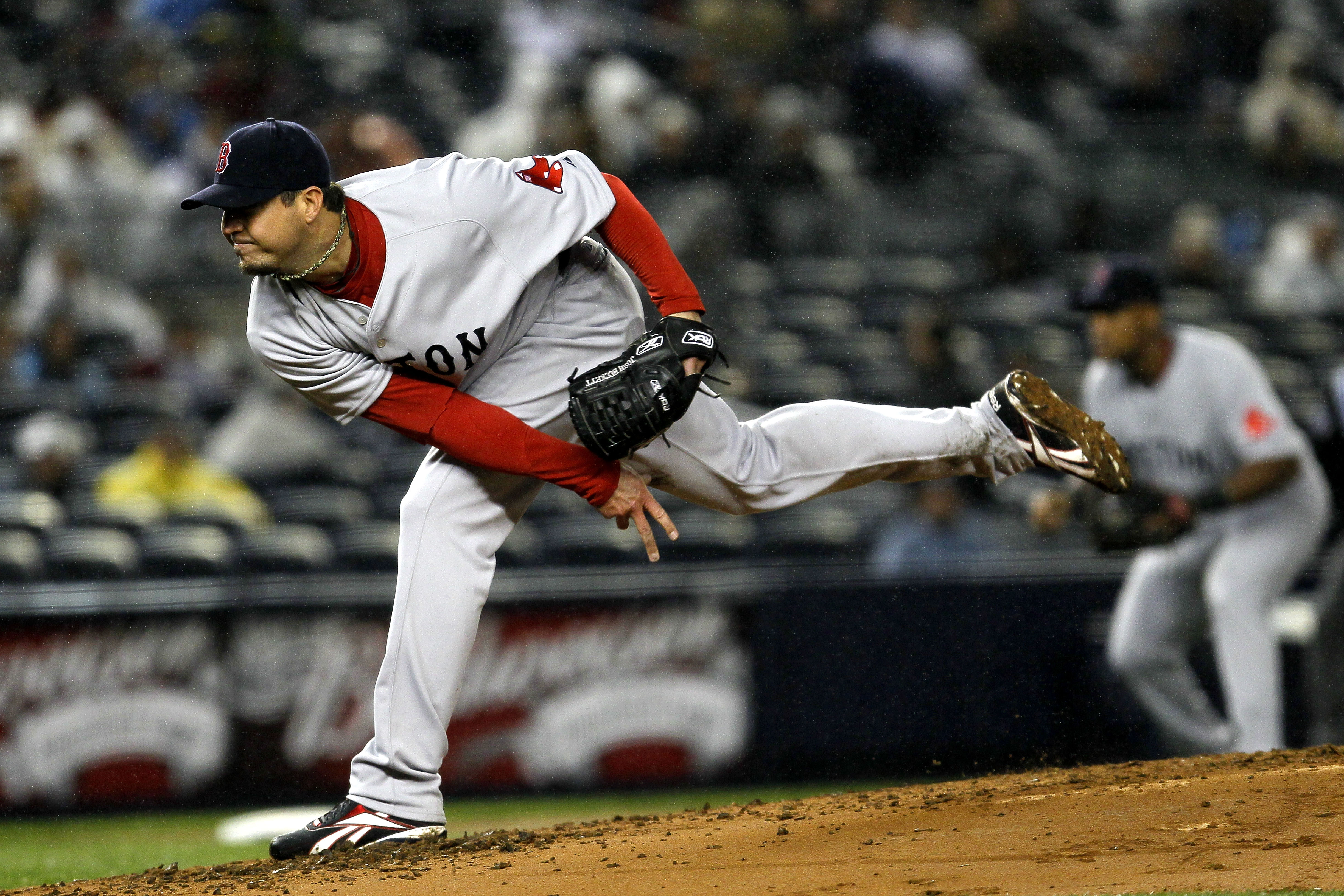 NEW YORK - MAY 18:  Josh Beckett #19 of the Boston Red Sox pitches against the New York Yankees on May 18, 2010 at Yankee Stadium in the Bronx borough of New York City.  (Photo by Chris Trotman/Getty Images)