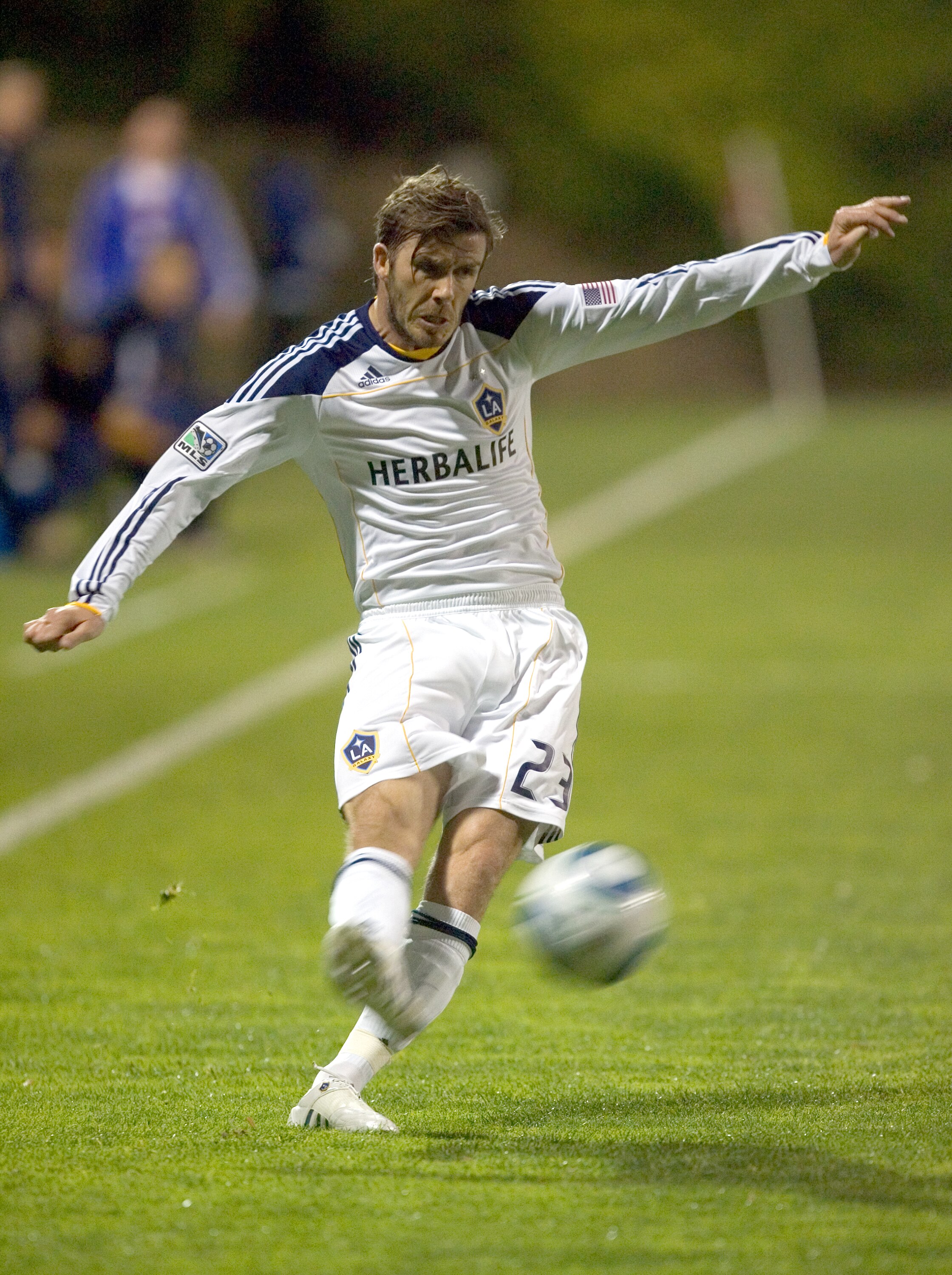SAN DIEGO, CA - MARCH 2:  David Beckham #23 of the Los Angeles Galaxy kicks the ball against Club Tijuana during the second half at the exhibition game at Torero Stadium on March 2, 2011 in San Diego, California. (Photo by Kent Horner/Getty Images)