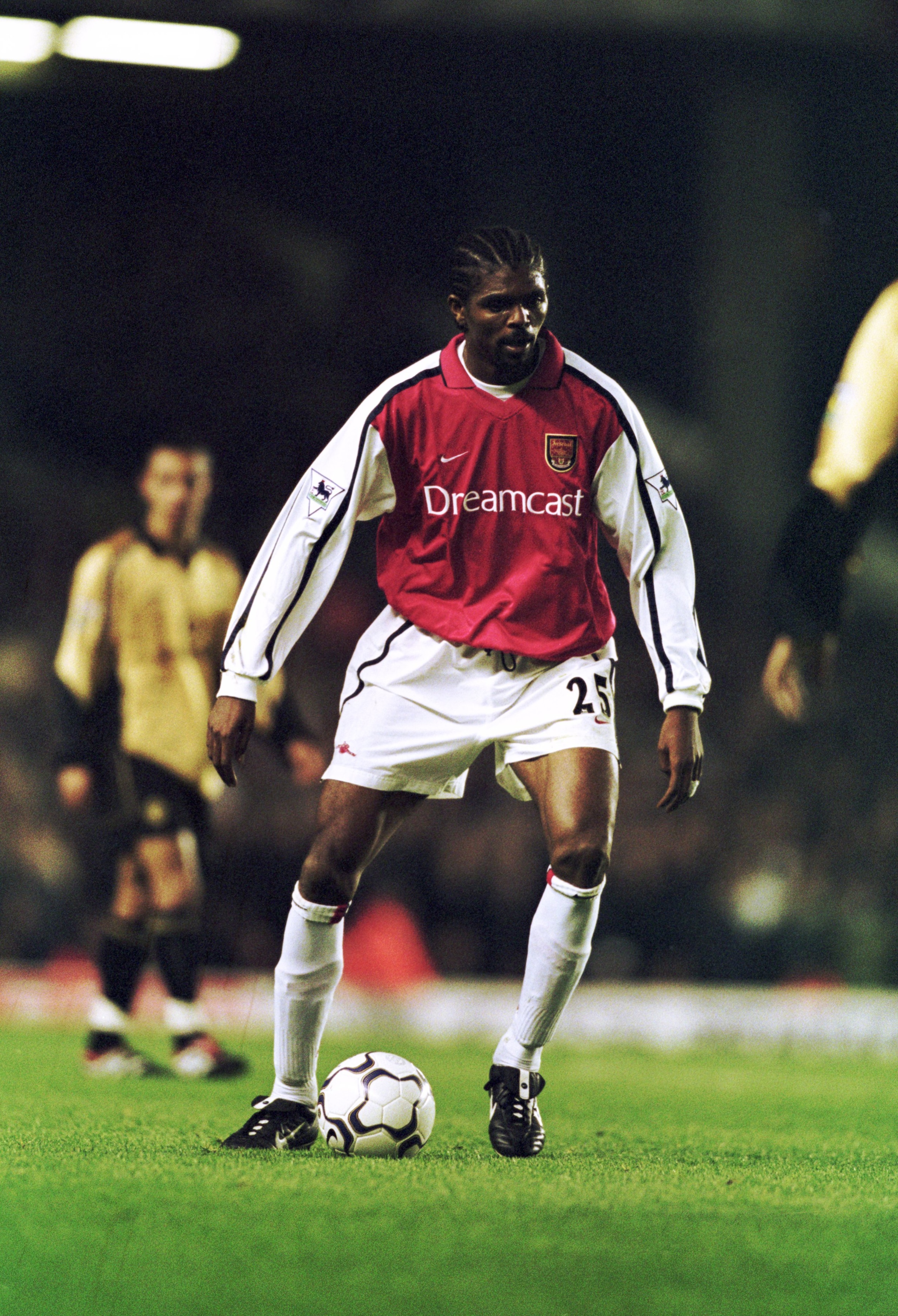 5 Nov 2001:  Nwankwo Kanu of Arsenal on the ball during the Worthington Cup 3rd Round match against Manchester United played at Highbury in London.  Arsenal won the match 4 - 0. \ Mandatory Credit: Ian Walton /Allsport