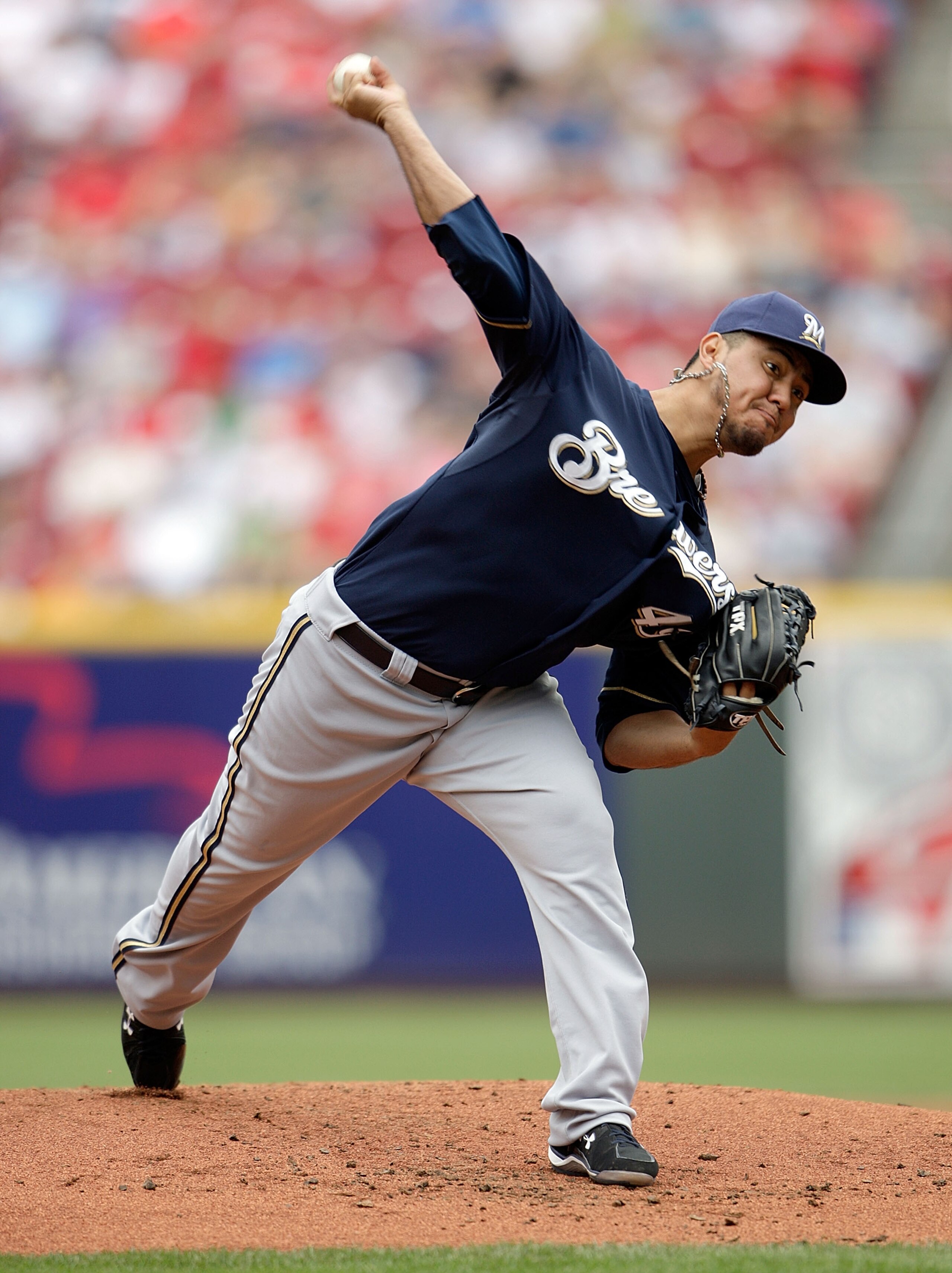 CINCINNATI - JULY 19:  Yovani Gallardo #49 of the Milwaukee Brewers throws a pitch during the game against the Cincinnati Reds at Great American Ball Park on July 19, 2009 in Cincinnati, Ohio.  (Photo by Andy Lyons/Getty Images)