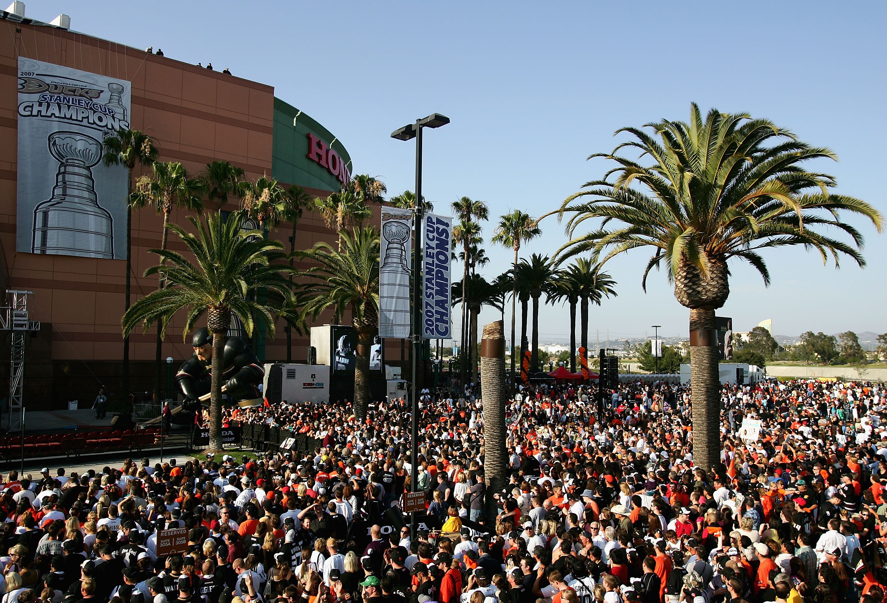 ANAHEIM, CA - JUNE 9:  Fans gather outside of the Honda Center to celebrate the Anaheim Ducks winning the 2007 Stanley Cup June 9, 2007 in Anaheim, California. (Photo by Harry How/Getty Images)