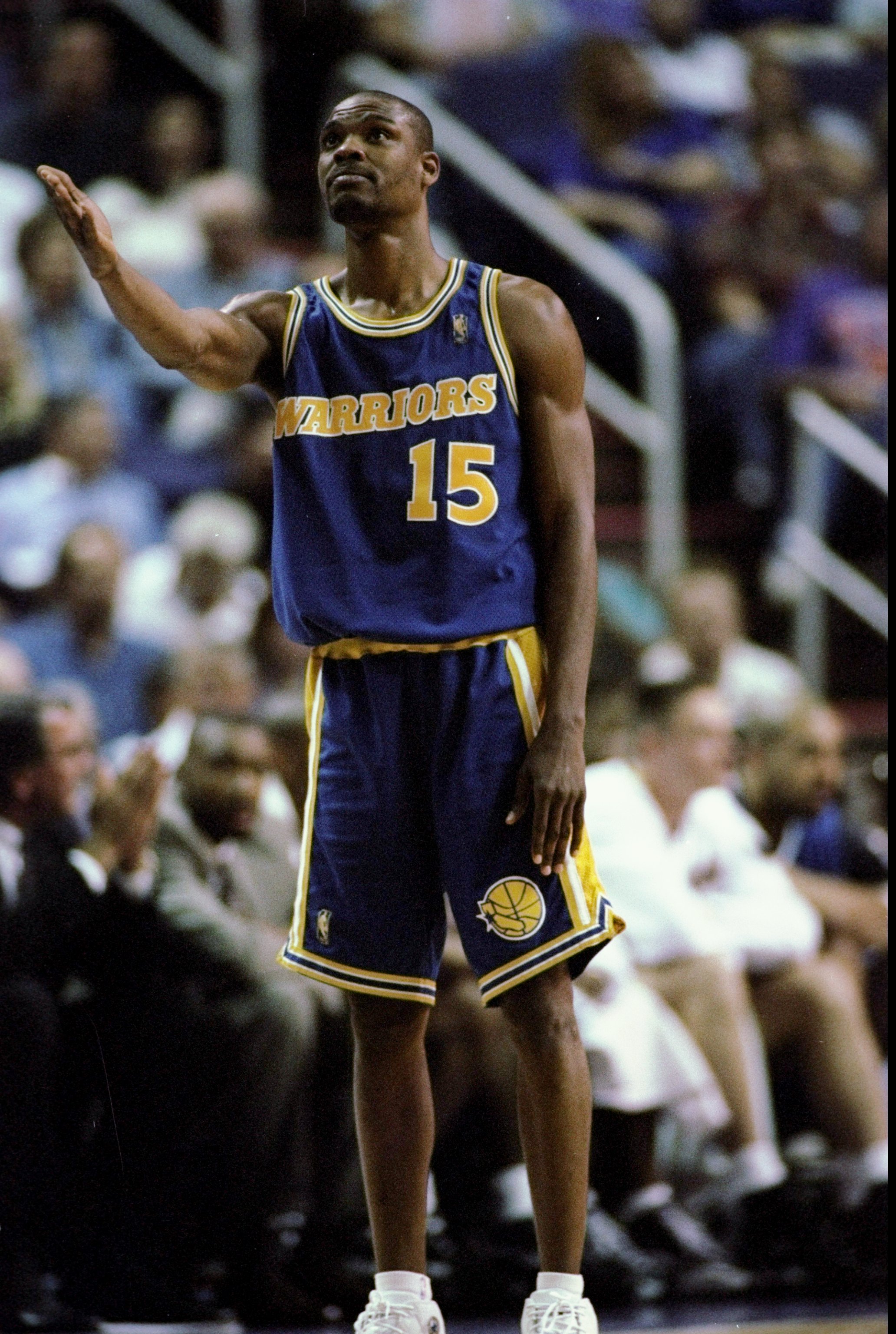 28 Mar 1997:  Latrell Sprewell of the Golden State Warriors during the Warriors 122-115 loss to the Phoenix Suns at America West Arena in Phoenix, Arizona.   Mandatory Credit: Elsa Hasch  /Allsport