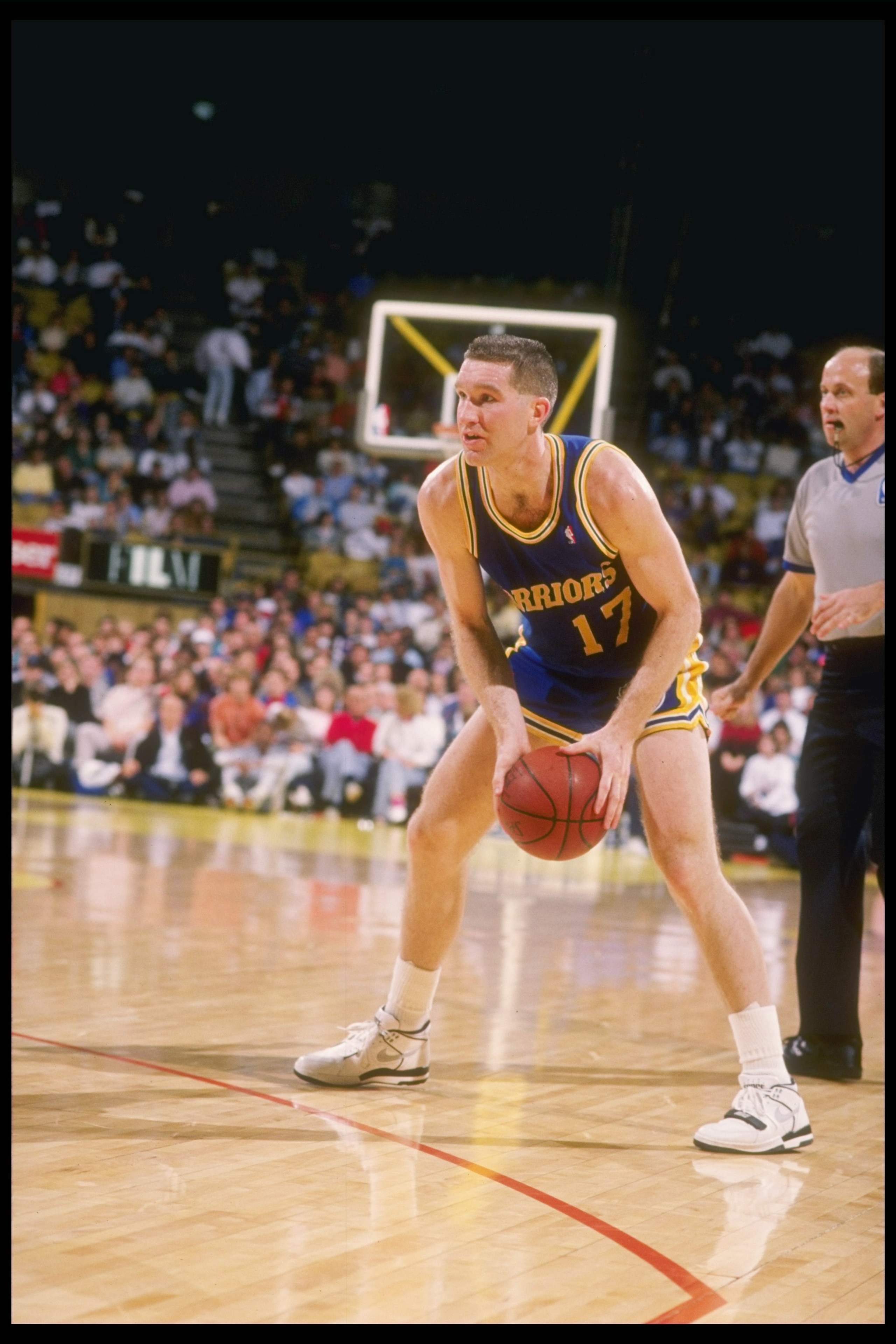 1989-1990:  Forward Chris Mullin of the Golden State Warriors in action  with the basketball. Mandatory Credit: Ken Levine  /Allsport