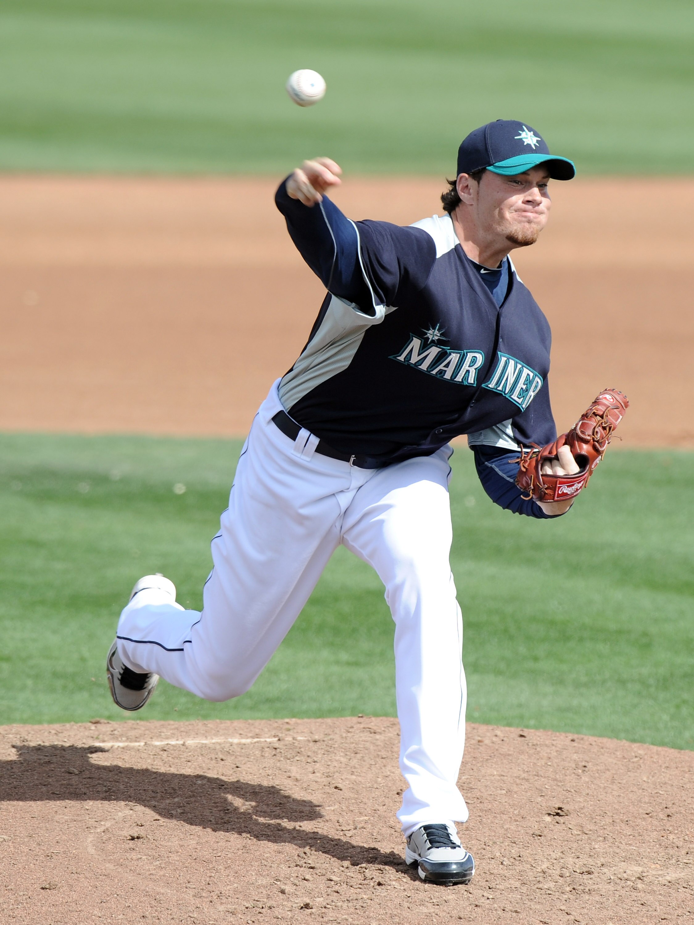 PEORIA, AZ - MARCH 01:  Blake Beavan #76 of the Seattle Mariners pitches during spring training at Peoria Stadium on March 1, 2011 in Peoria, Arizona.  (Photo by Harry How/Getty Images)