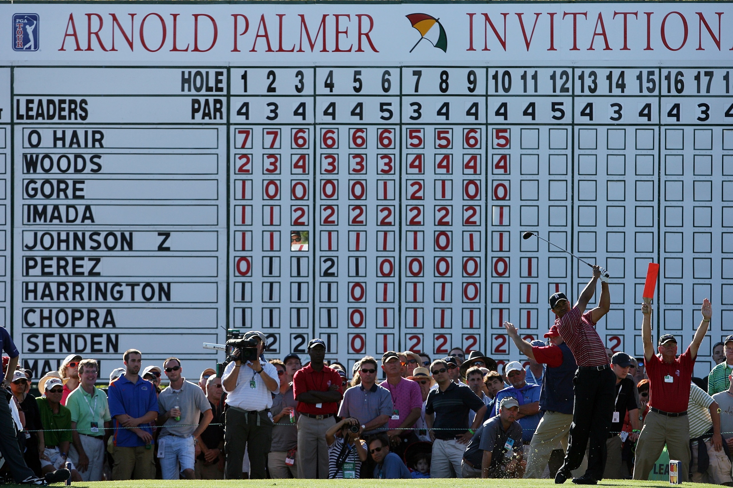 ORLANDO, FL - MARCH 29:  Tiger Woods hits his tee shot on the 11th hole during the final round of the Arnold Palmer Invitational Presented by Mastercard at the Bay Hill Club and Lodge on March 29, 2009 in Orlando, Florida   (Photo by Doug Benc/Getty Image