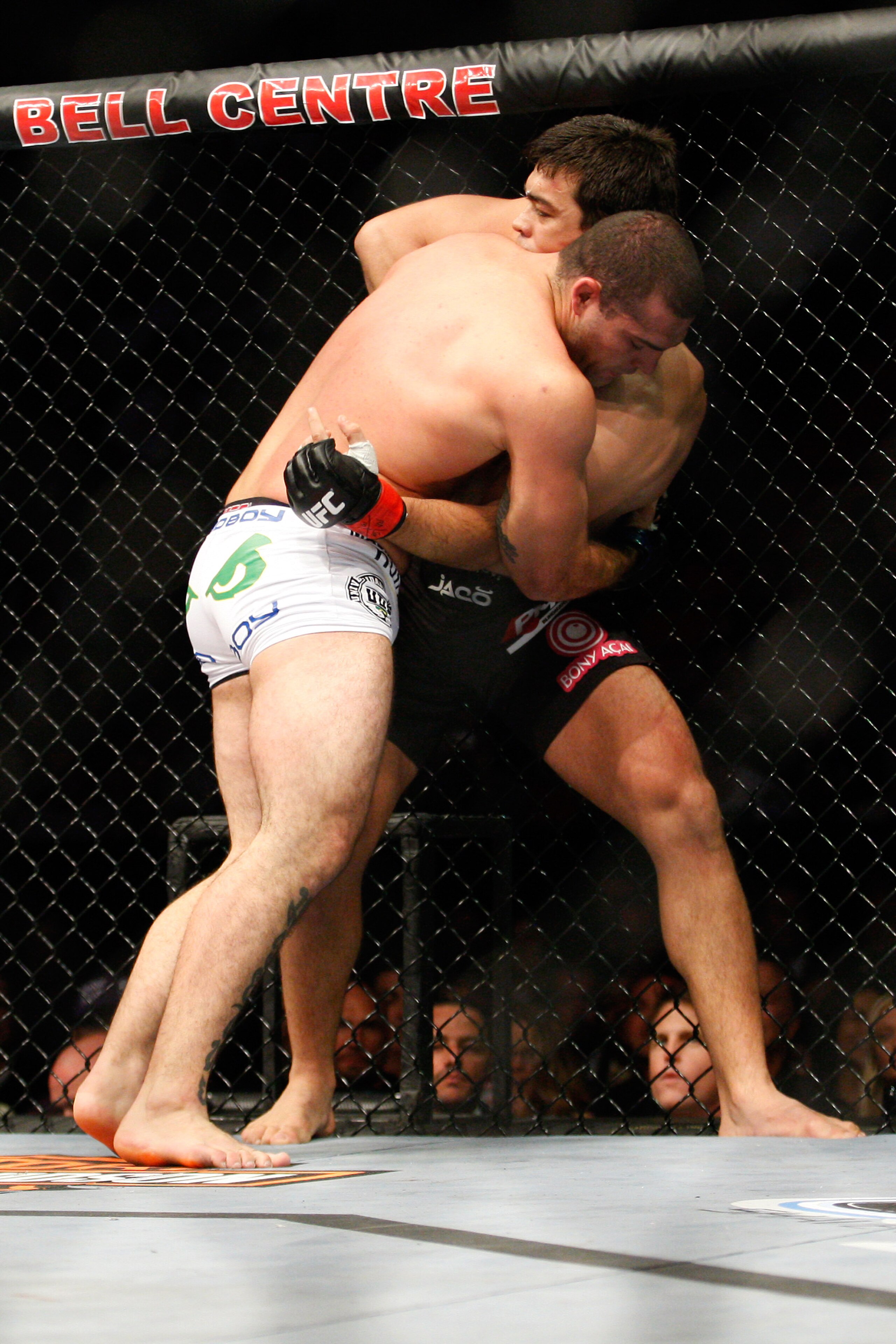MONTREAL- MAY 8: Mauricio 'Shogun' Rua (L) holds on to Lyoto Machida in their light heavyweight bout at UFC 113 at Bell Centre on May 8, 2010 in Montreal, Quebec, Canada.  (Photo by Richard Wolowicz/Getty Images)