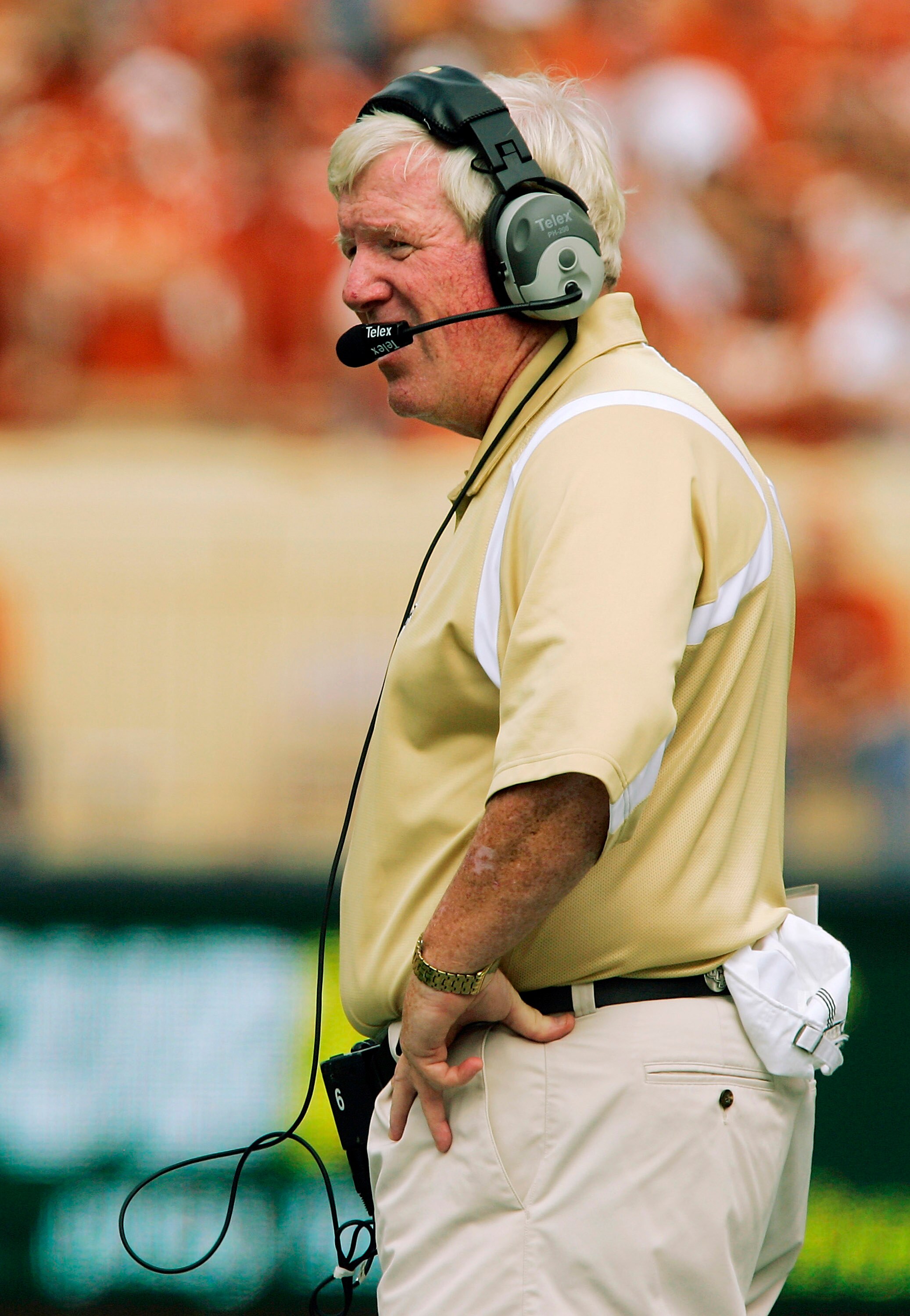 AUSTIN, TX - NOVEMBER 07:  Head coach George O'Leary of the UCF Knights watches his team struggle against the Texas Longhorns on November 7, 2009 at Darrell K Royal - Texas Memorial Stadium in Austin, Texas.  Texas won 35-3.  (Photo by Brian Bahr/Getty Im