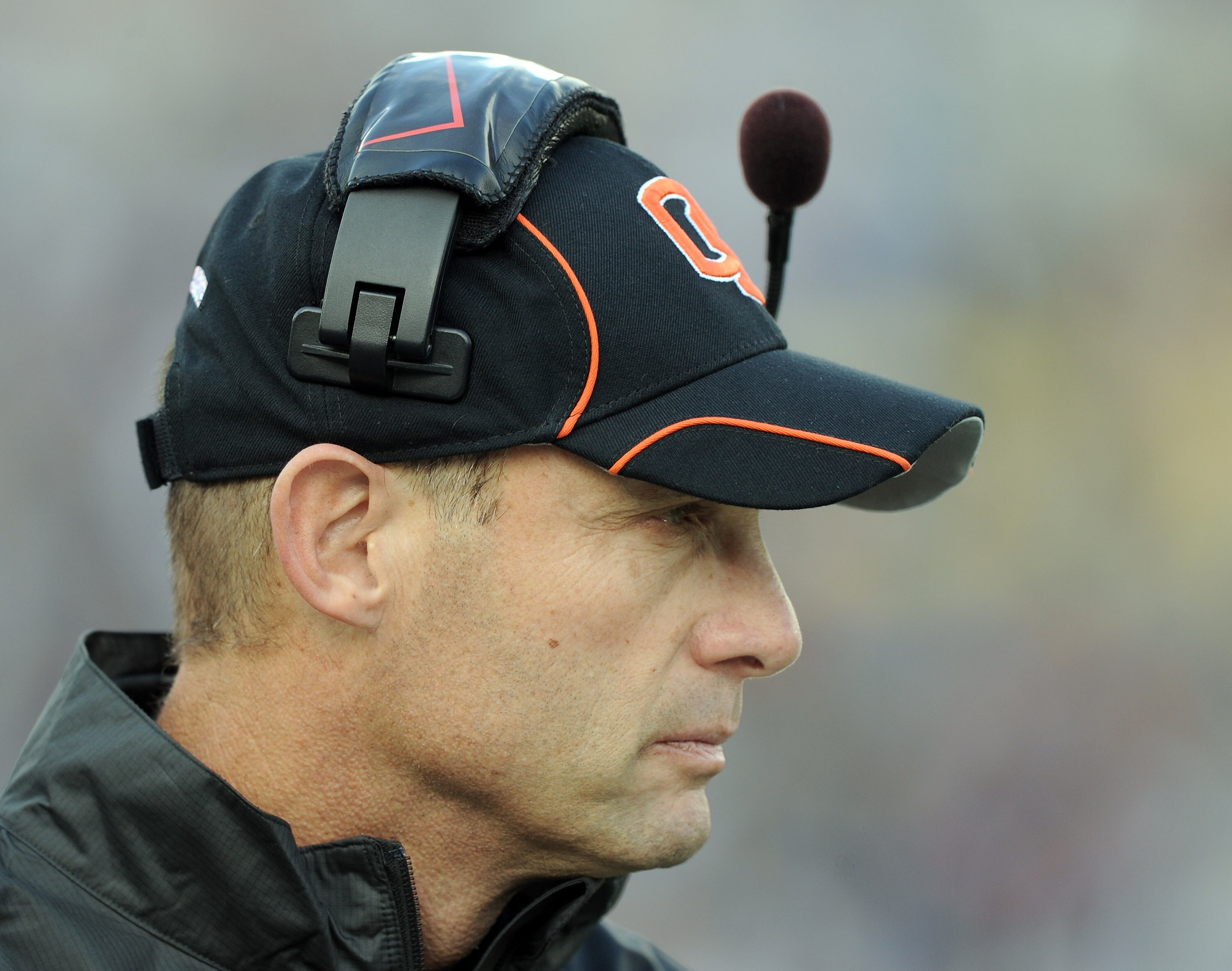PASADENA, CA - NOVEMBER 06:  Head Coach Mike Riley of the Oregon State Beavers on the sidelines during a 17-14 loss to the UCLA Bruins at the Rose Bowl on November 6, 2010 in Pasadena, California.  (Photo by Harry How/Getty Images)
