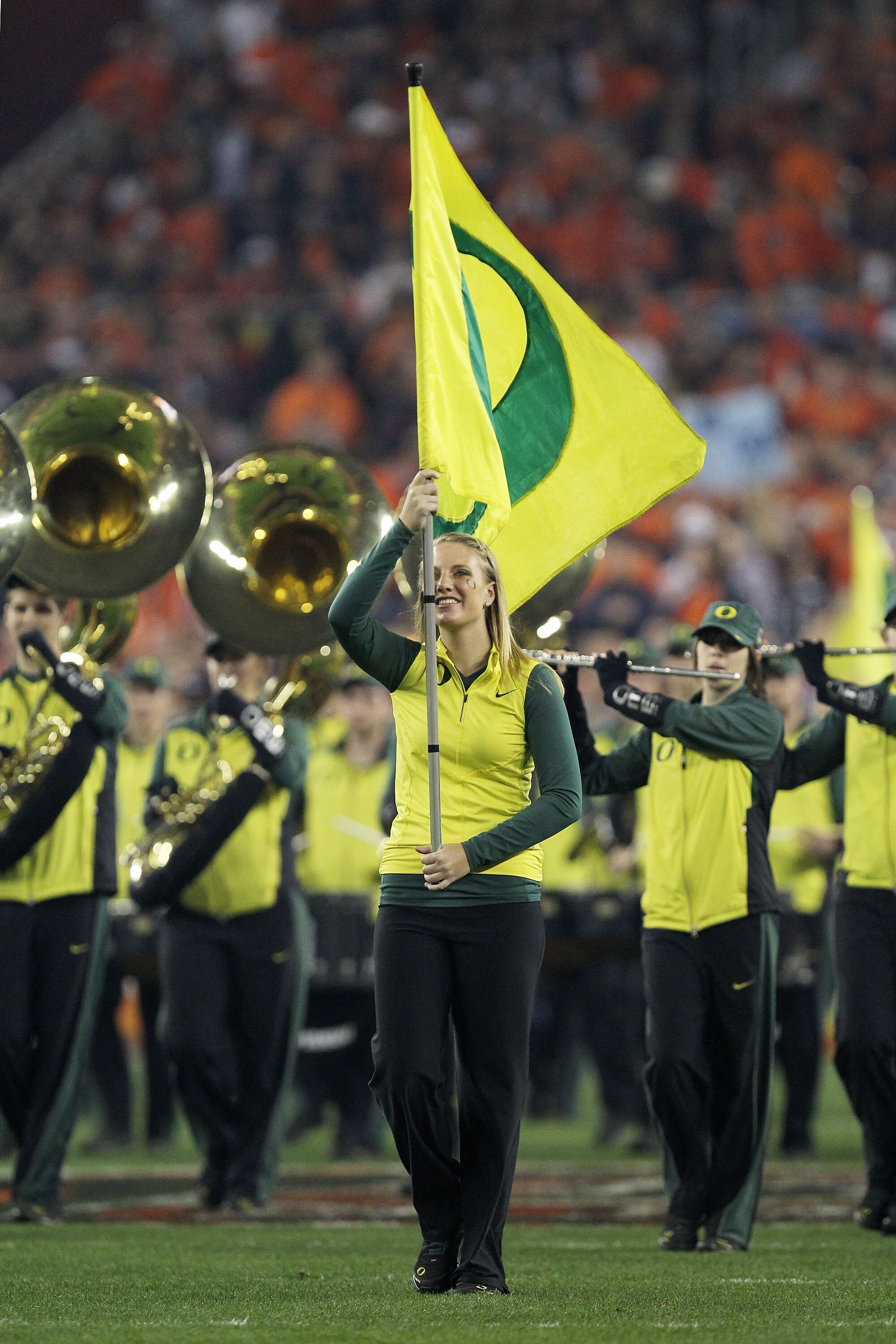 GLENDALE, AZ - JANUARY 10: The Oregon Ducks marching band performs at halftime while taking on the Auburn Tigers in the Tostitos BCS National Championship Game at University of Phoenix Stadium on January 10, 2011 in Glendale, Arizona. (Photo by Ronald M GLENDALE, AZ - JANUARY 10: The Oregon Ducks marching band performs at halftime while taking on the Auburn Tigers in the Tostitos BCS National Championship Game at University of Phoenix Stadium on January 10, 2011 in Glendale, Arizona. (Photo by Ronald M
