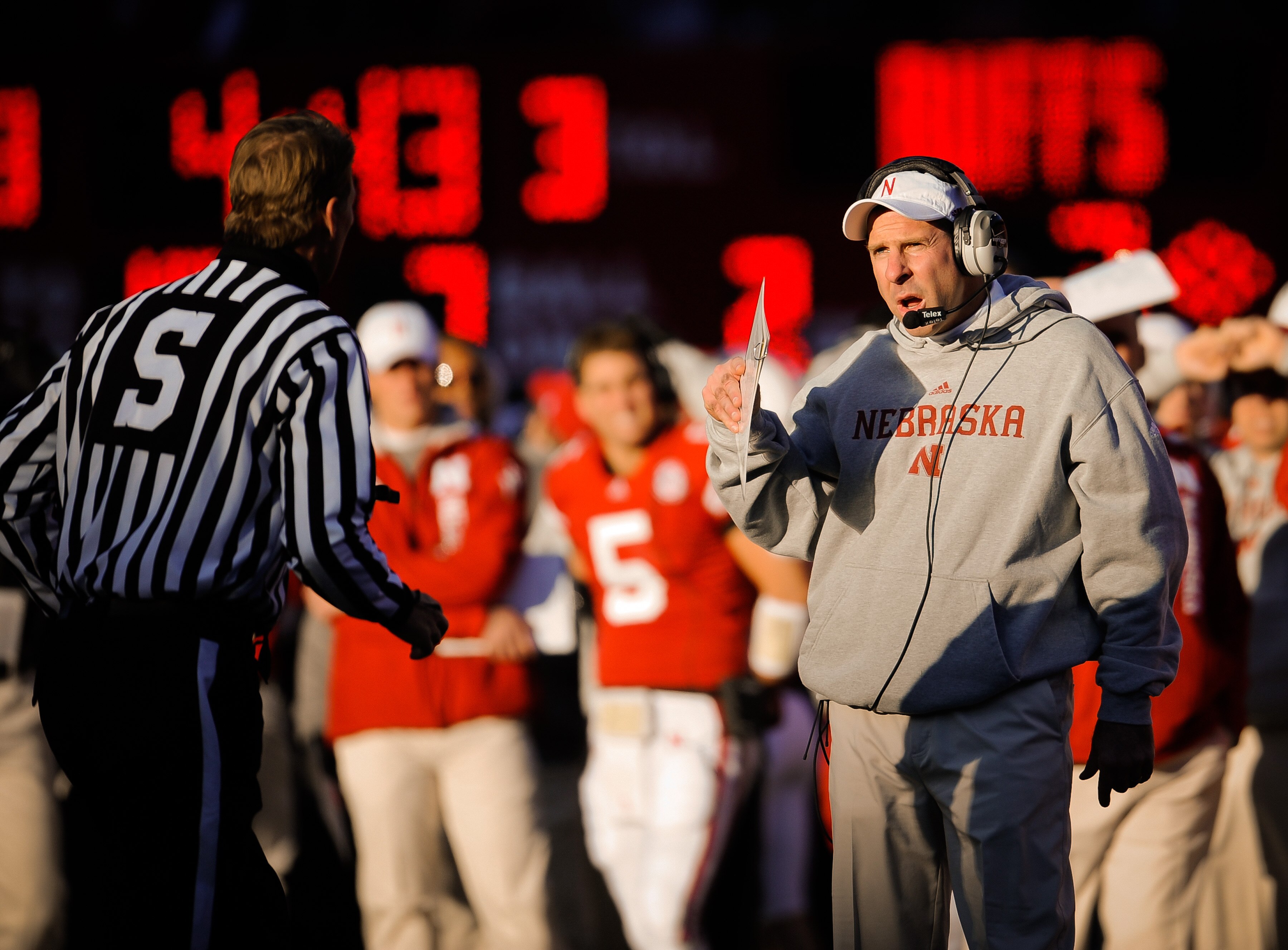 LINCOLN, NE - NOVEMBER 26: Coach Bo Pelini of the Nebraska Cornhuskers chats with a game official during their game against the Colorado Buffaloes at Memorial Stadium on November 26, 2010 in Lincoln, Nebraska. Nebraska defeated Colorado 45-17 (Photo by Er LINCOLN, NE - NOVEMBER 26: Coach Bo Pelini of the Nebraska Cornhuskers chats with a game official during their game against the Colorado Buffaloes at Memorial Stadium on November 26, 2010 in Lincoln, Nebraska. Nebraska defeated Colorado 45-17 (Photo by Er