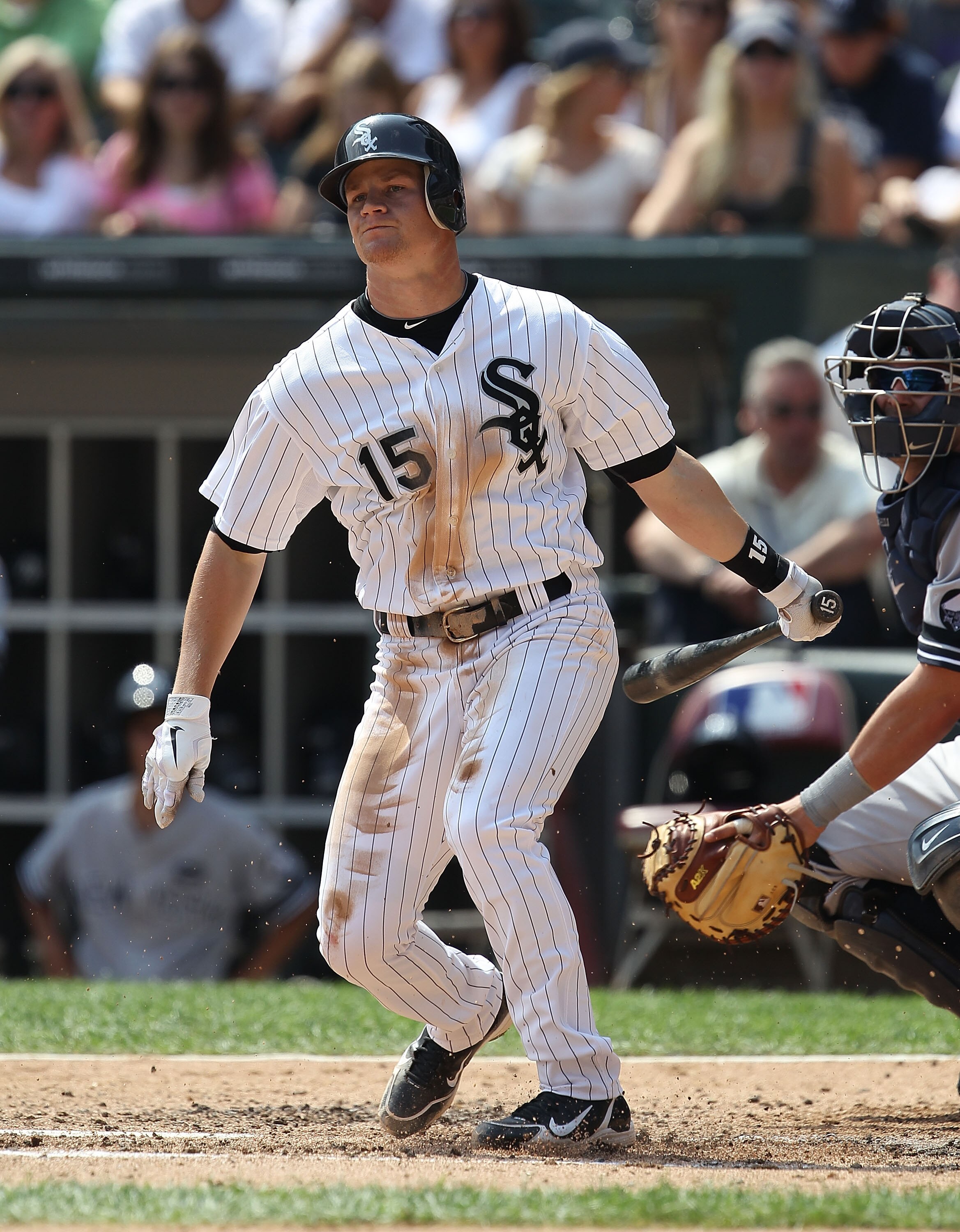 CHICAGO - AUGUST 29: Gordon Beckham #15 of the Chicago White Sox hits the ball against the New York Yankees at U.S. Cellular Field on August 29, 2010 in Chicago, Illinois. The Yankees defeated the White Sox 2-1. (Photo by Jonathan Daniel/Getty Images)