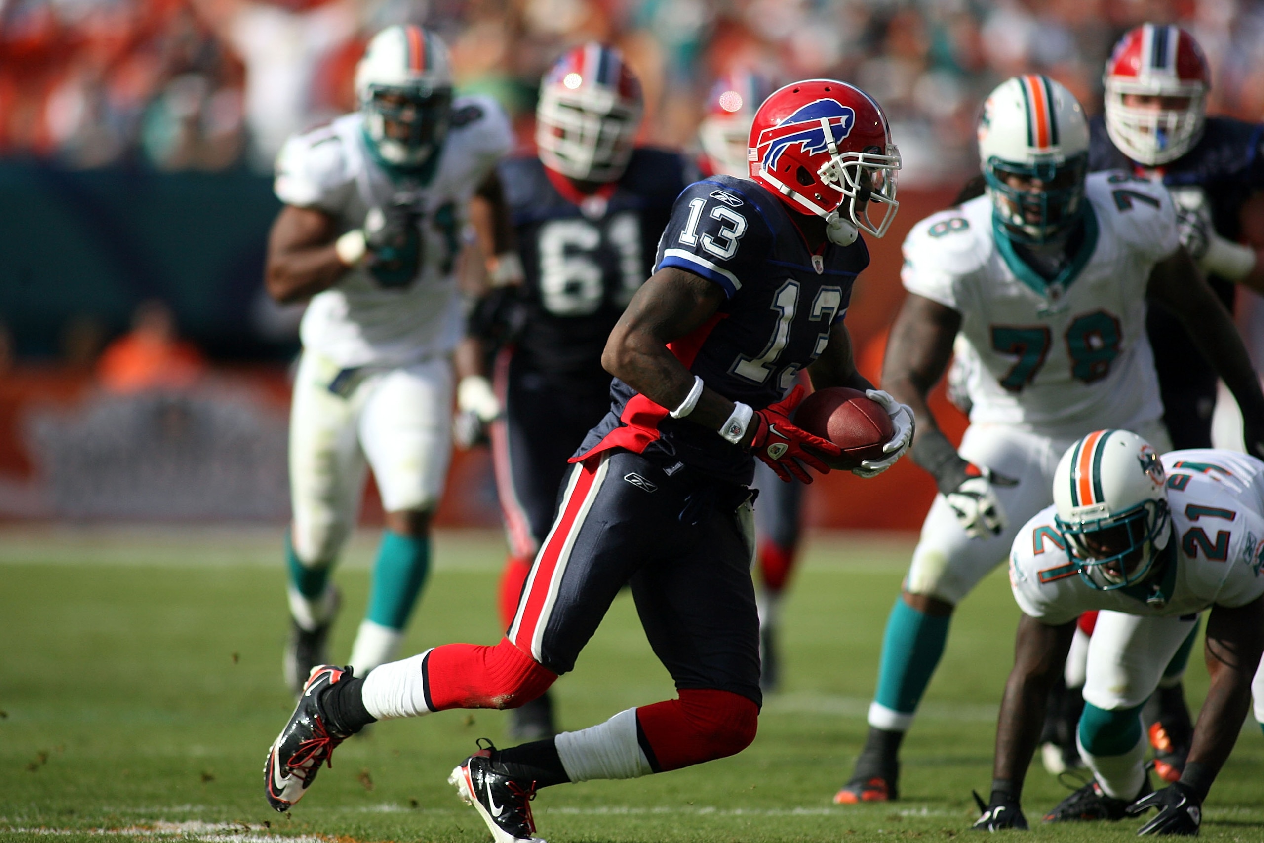 MIAMI - DECEMBER 19:  Receiver Steve Johnson #13 of the Buffalo Bills catches a pass  against the Miami Dolphins at Sun Life Stadium on December 19, 2010 in Miami, Florida.The Bills defeated the Dolphins 17-14.  (Photo by Marc Serota/Getty Images)