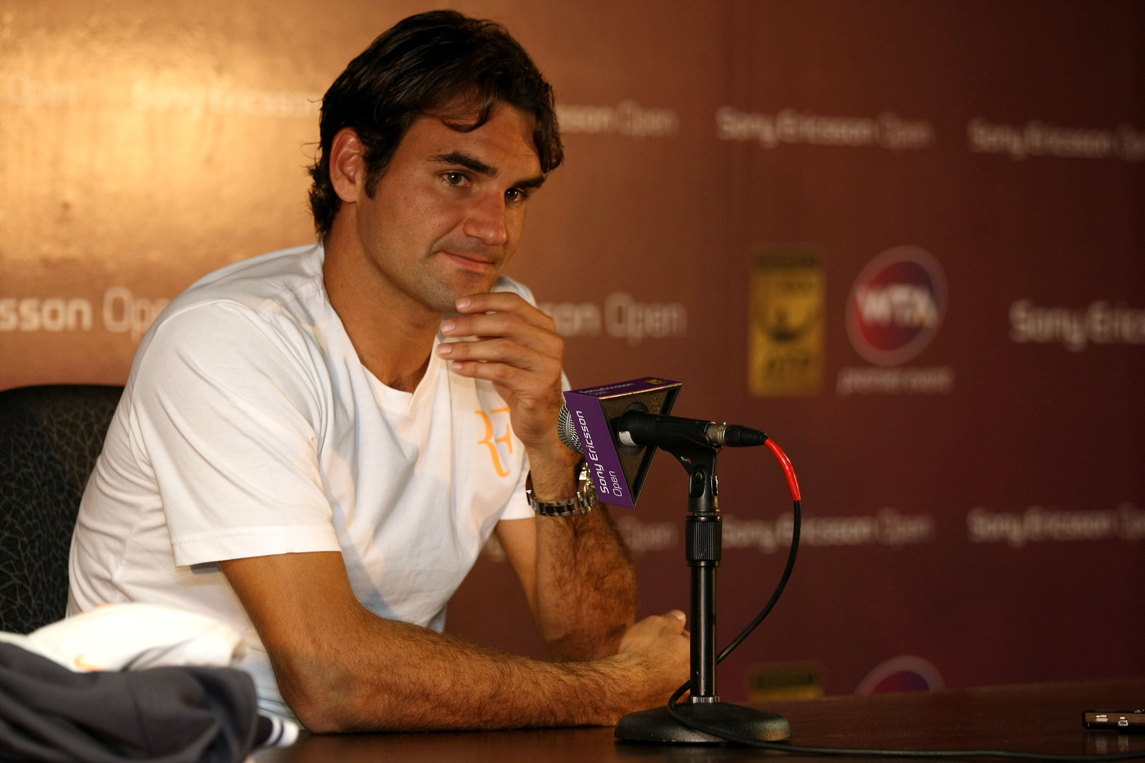 KEY BISCAYNE, FL - MARCH 23:  Roger Federer of Switzerland answers questions at a press conference during the Sony Ericsson Open at Crandon Park Tennis Center on March 23, 2011 in Key Biscayne, Florida.  (Photo by Al Bello/Getty Images)