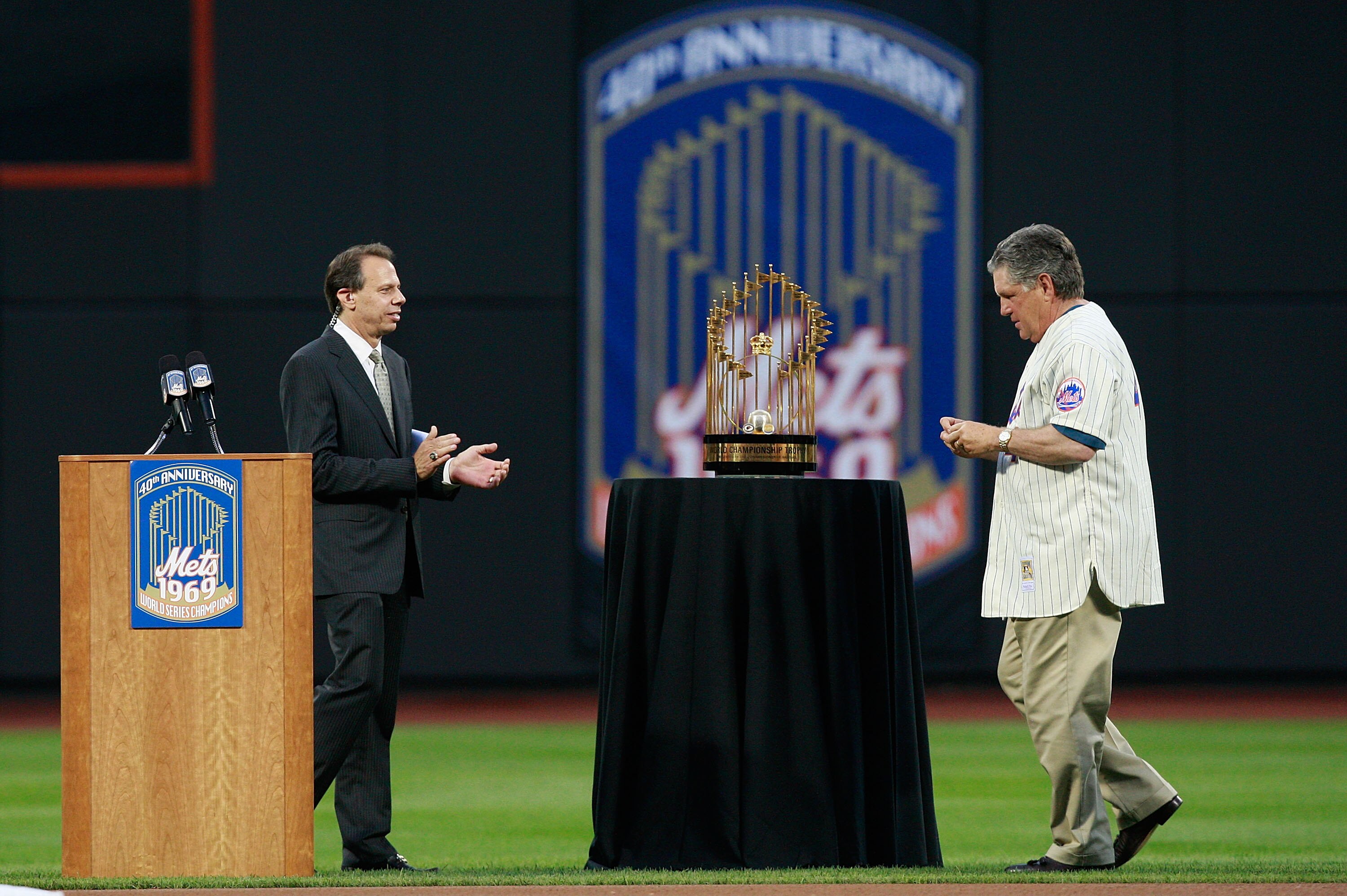 NEW YORK - AUGUST 22:  Tom Seaver is introduced during the presentation commemorating the New York Mets 40th anniversary of the 1969 World Championship team on August 22, 2009 at Citi Field in the Flushing neighborhood of the Queens borough of New York Ci