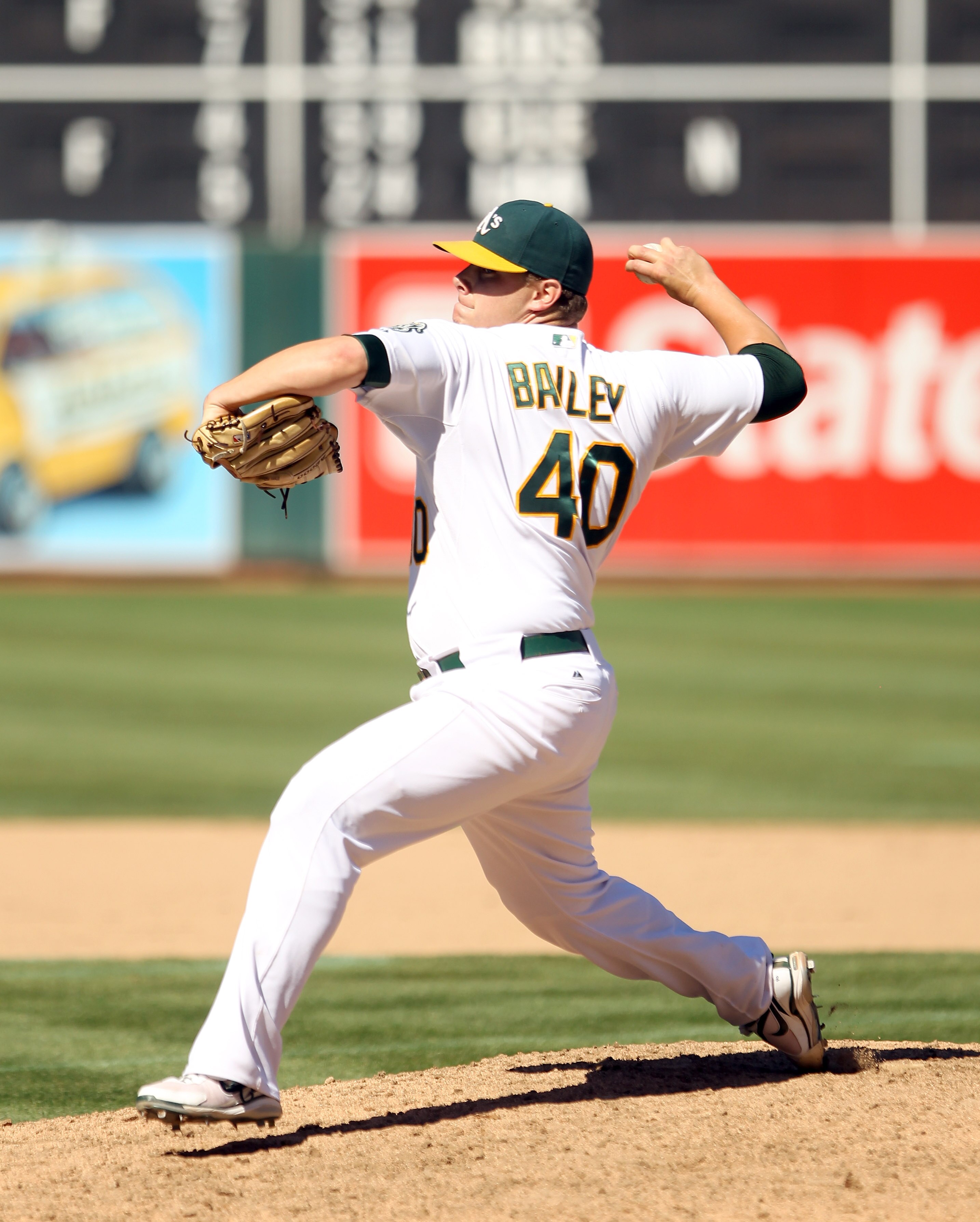 OAKLAND, CA - SEPTEMBER 06:  Andrew Bailey #40 of the Oakland Athletics pitches against the Seattle Mariners at the Oakland-Alameda County Coliseum on September 6, 2010 in Oakland, California.  (Photo by Ezra Shaw/Getty Images)