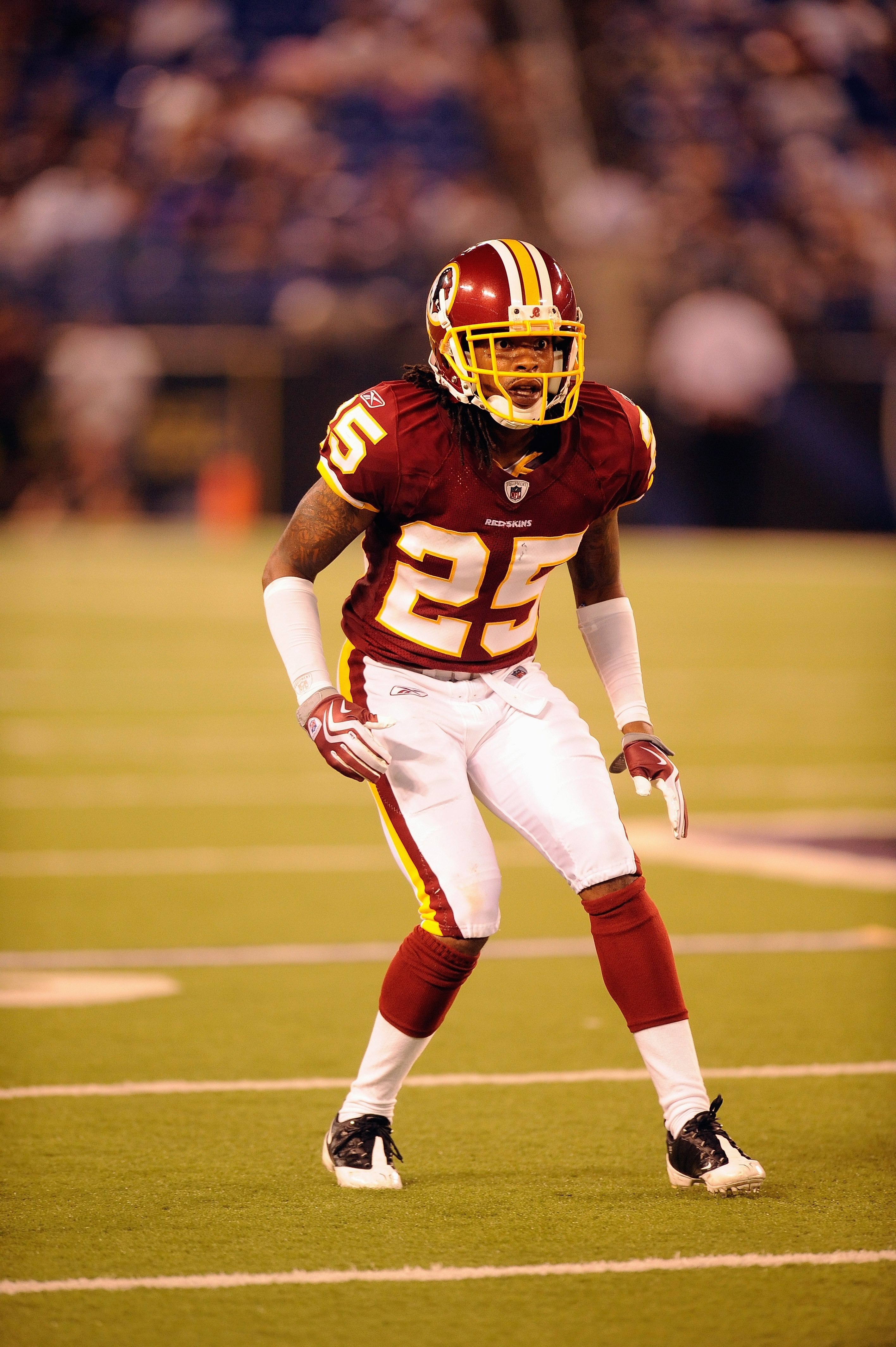 BALTIMORE, MD - AUGUST 13:  Kevin Barnes #25 of the Washington Redskins prepares for a play during a NFL preseason football game against the Baltimore Ravens on August 13, 2009 at M & T Bank Stadium in Baltimore, Maryland.   (Photo by Mitchell Layton/Gett