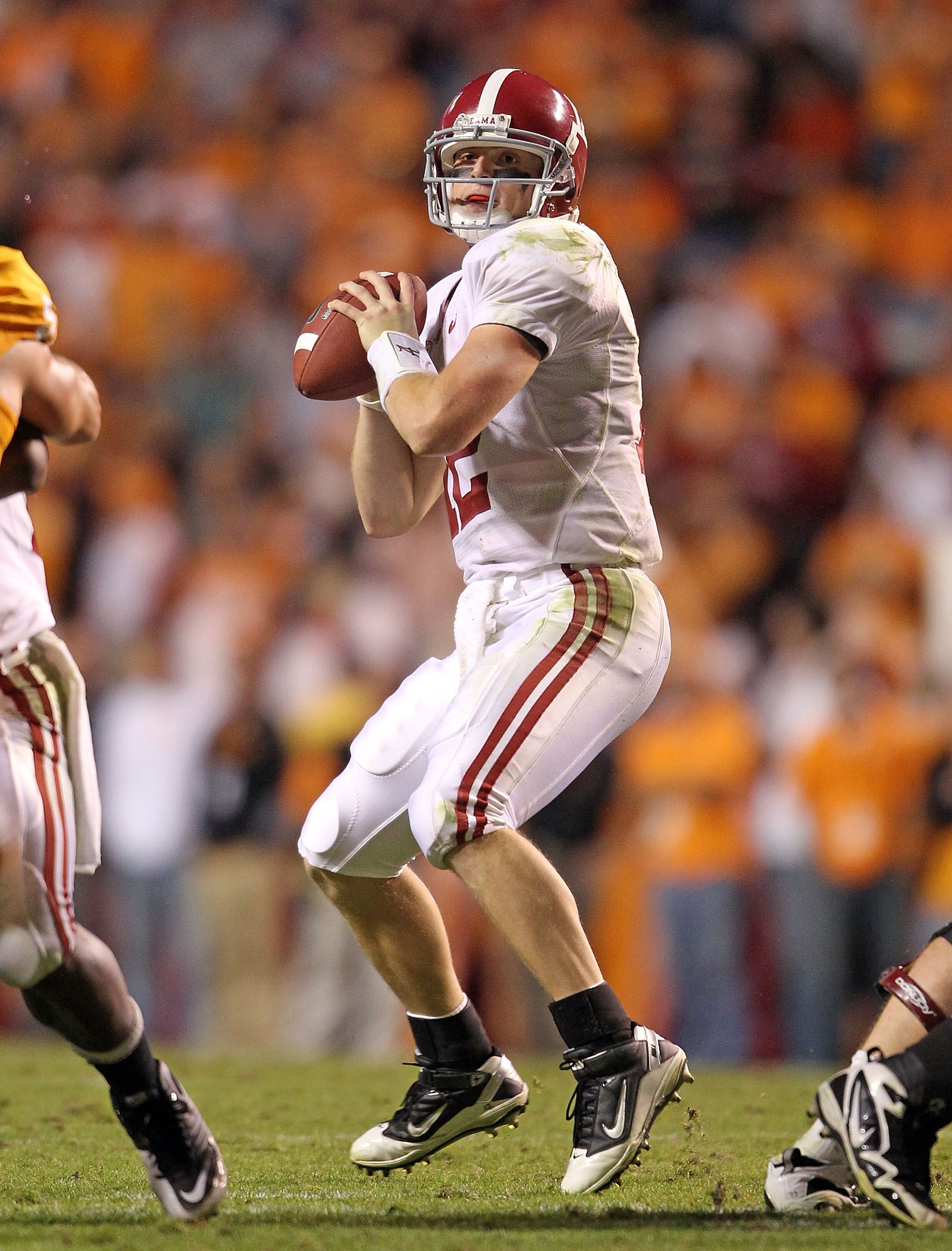 KNOXVILLE, TN - OCTOBER 23:  Greg McElroy #12 of the Alabama Crimson Tide throws a pass during the SEC game against the Tennessee Volunteers at Neyland Stadium on October 23, 2010 in Knoxville, Tennessee.  (Photo by Andy Lyons/Getty Images)