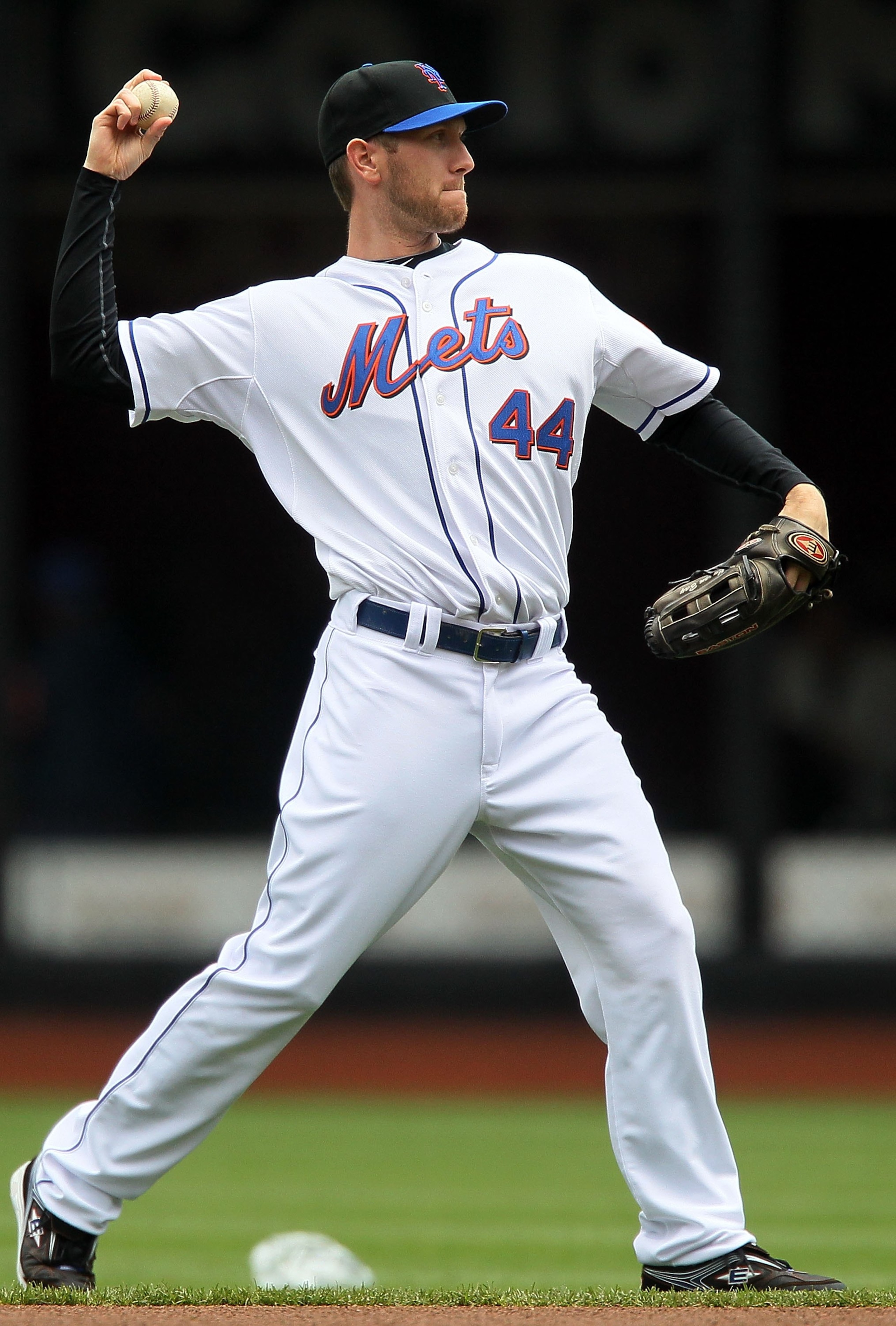 NEW YORK - APRIL 28:  Jason Bay #44 of the New York Mets warms up before playing against the Los Angeles Dodgers on April 28, 2010 at Citi Field in the Flushing neighborhood of the Queens borough of New York City.  (Photo by Jim McIsaac/Getty Images)