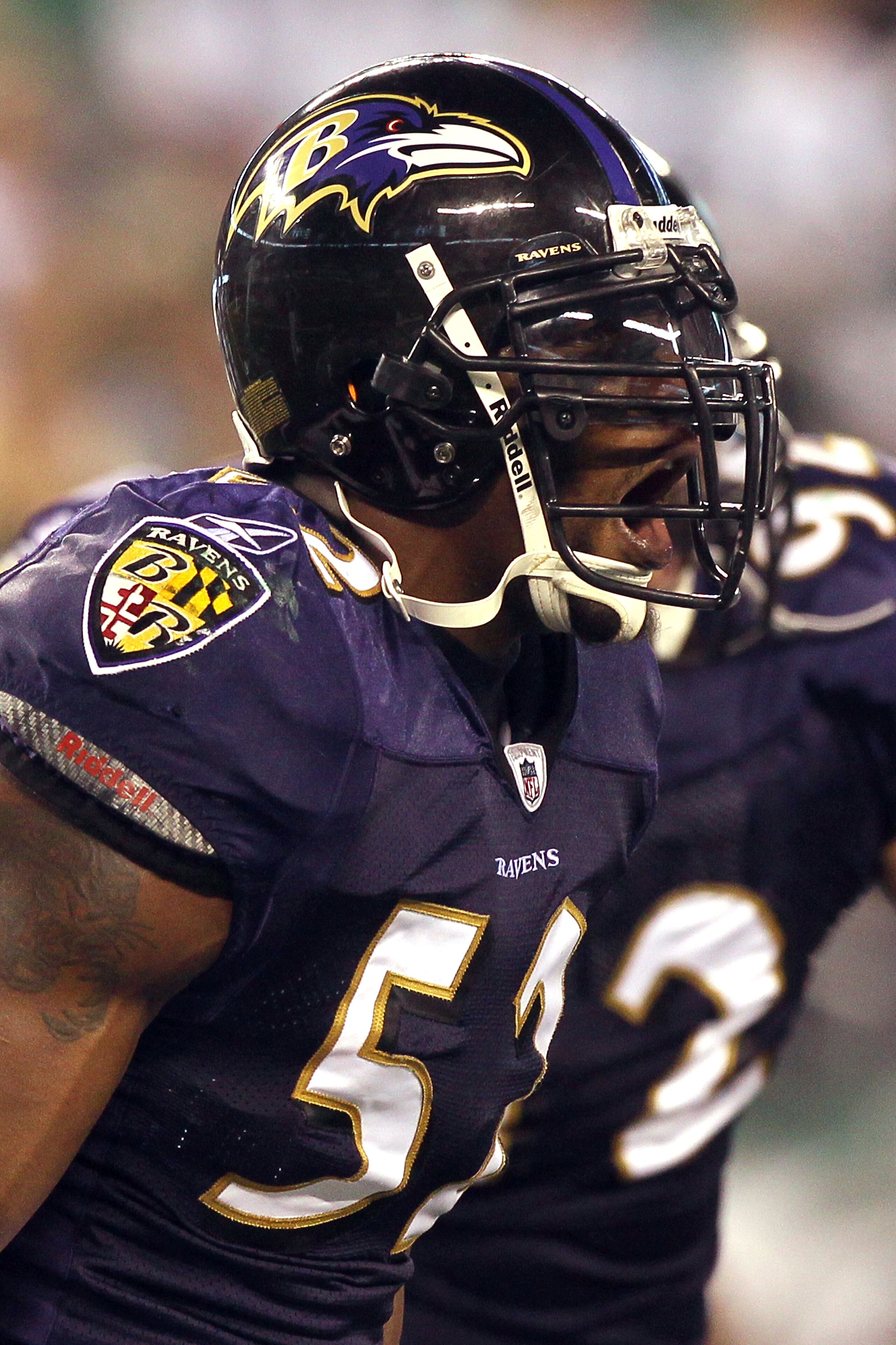 EAST RUTHERFORD, NJ - SEPTEMBER 13:  Ray Lewis #52 of the Baltimore Ravens reacts after a play against the New York Jets during their home opener at the New Meadowlands Stadium on September 13, 2010 in East Rutherford, New Jersey.  (Photo by Jim McIsaac/G