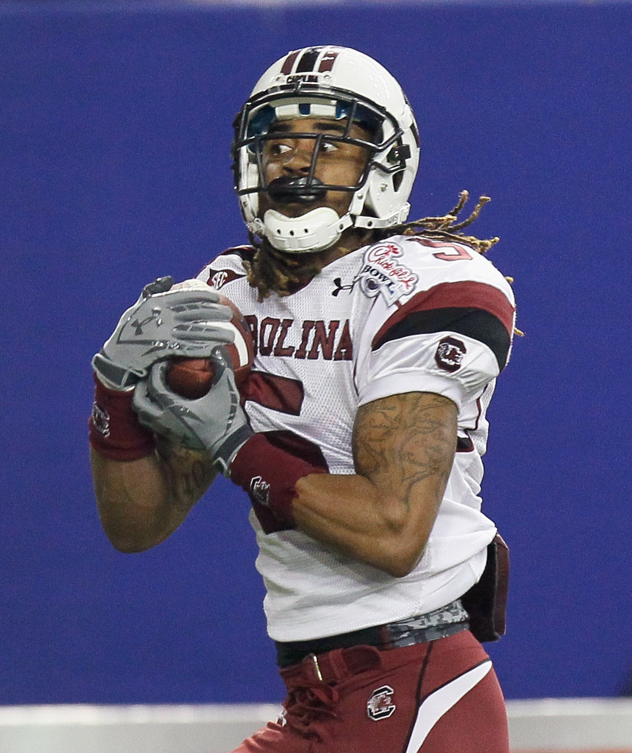ATLANTA, GA - DECEMBER 31:  Stephon Gilmore #5 of the South Carolina Gamecocks against the Florida State Seminoles during the 2010 Chick-fil-A Bowl at Georgia Dome on December 31, 2010 in Atlanta, Georgia.  (Photo by Kevin C. Cox/Getty Images)