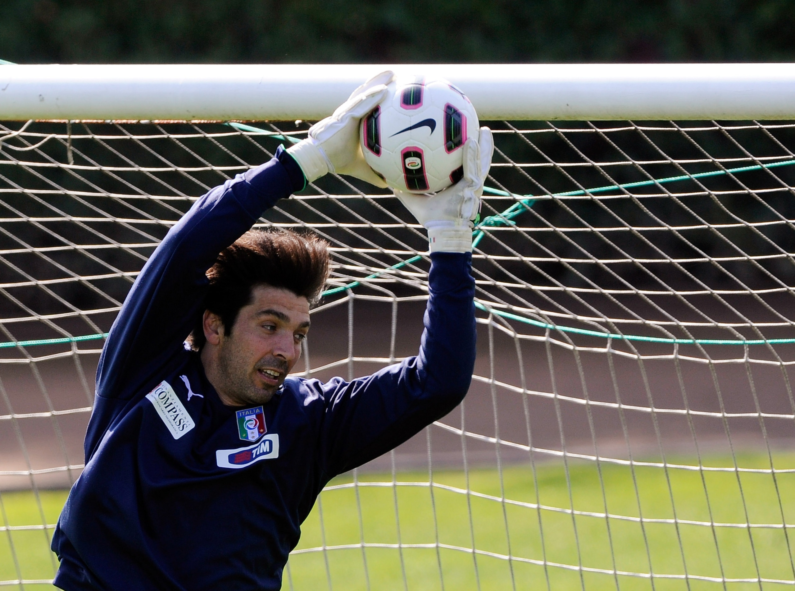 FLORENCE, ITALY - MARCH 22: Gianluigi Buffon of Italy in action during a training session ahead of their EURO 2012 qualifier against Slovenia at Coverciano on March 22, 2011 in Florence, Italy. (Photo by Claudio Villa/Getty Images) FLORENCE, ITALY - MARCH 22: Gianluigi Buffon of Italy in action during a training session ahead of their EURO 2012 qualifier against Slovenia at Coverciano on March 22, 2011 in Florence, Italy. (Photo by Claudio Villa/Getty Images)