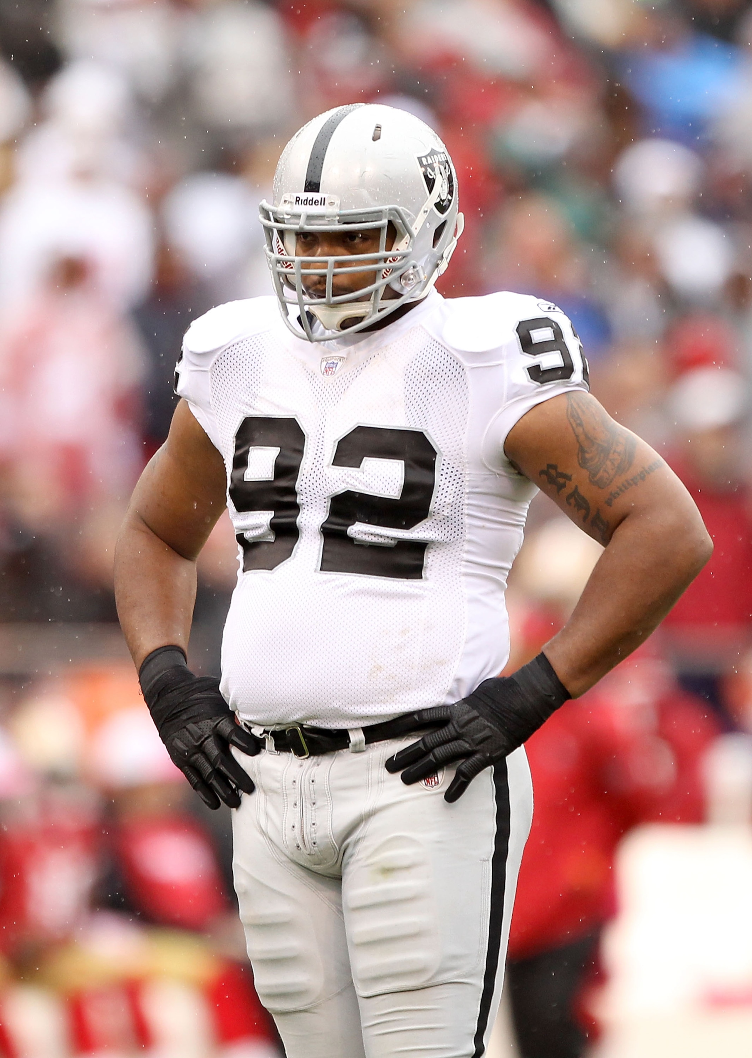 SAN FRANCISCO - OCTOBER 17:  Richard Seymour #92 of the Oakland Raiders stands on the field in between plays of their game against the San Francisco 49ers at Candlestick Park on October 17, 2010 in San Francisco, California.  (Photo by Ezra Shaw/Getty Ima