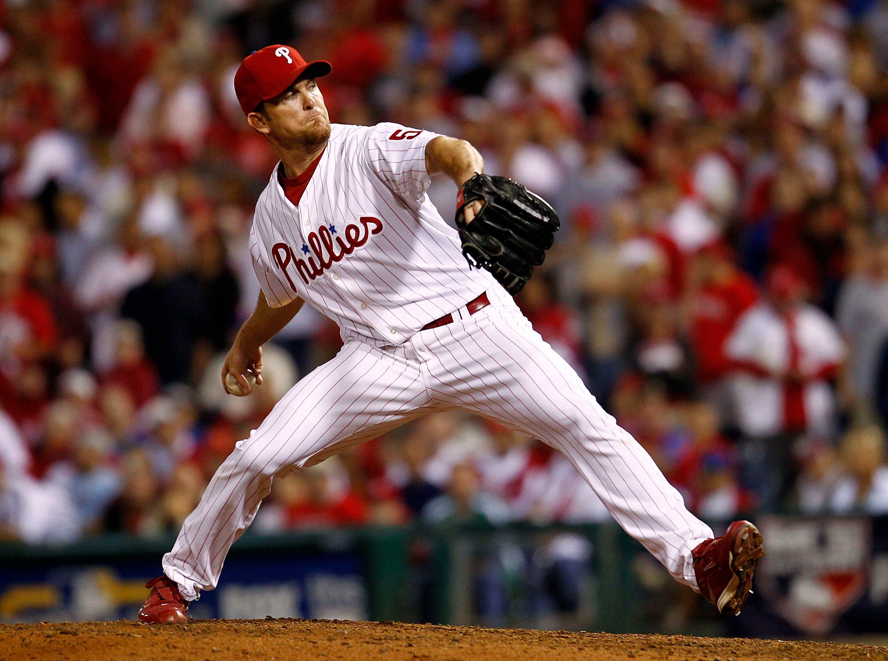 PHILADELPHIA - OCTOBER 08:  Brad Lidge #54 of the Philadelphia Phillies pitches against the Cincinnati Reds in Game 2 of the NLDS at Citizens Bank Park on October 8, 2010 in Philadelphia, Pennsylvania.  (Photo by Jeff Zelevansky/Getty Images)