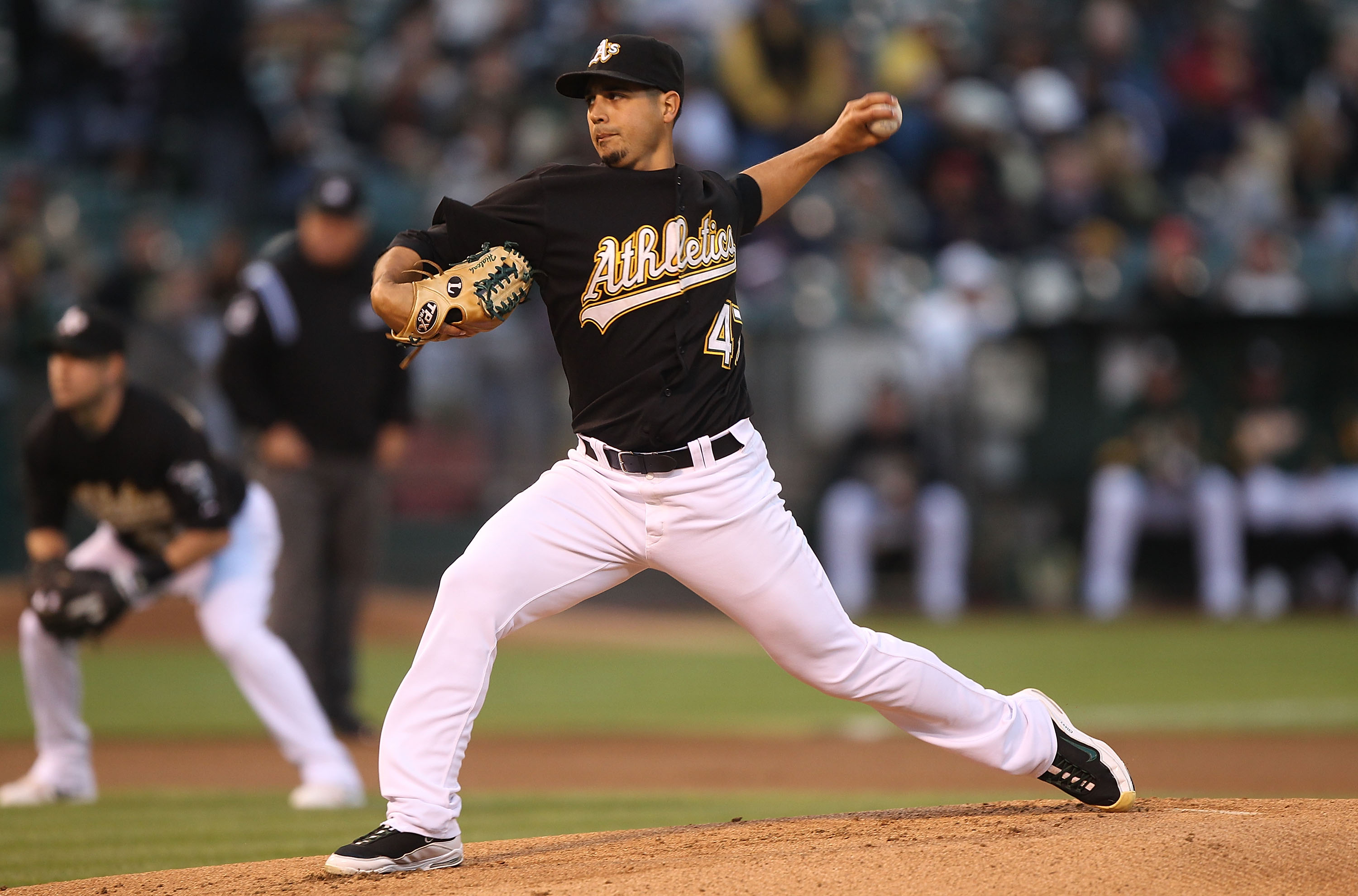 OAKLAND, CA - SEPTEMBER 08:  Gio Gonzalez #47 of the Oakland Athletics pitches against the Seattle Mariners during a Major League Baseball game at the Oakland-Alameda County Coliseum on September 8, 2010 in Oakland, California.  (Photo by Jed Jacobsohn/Ge