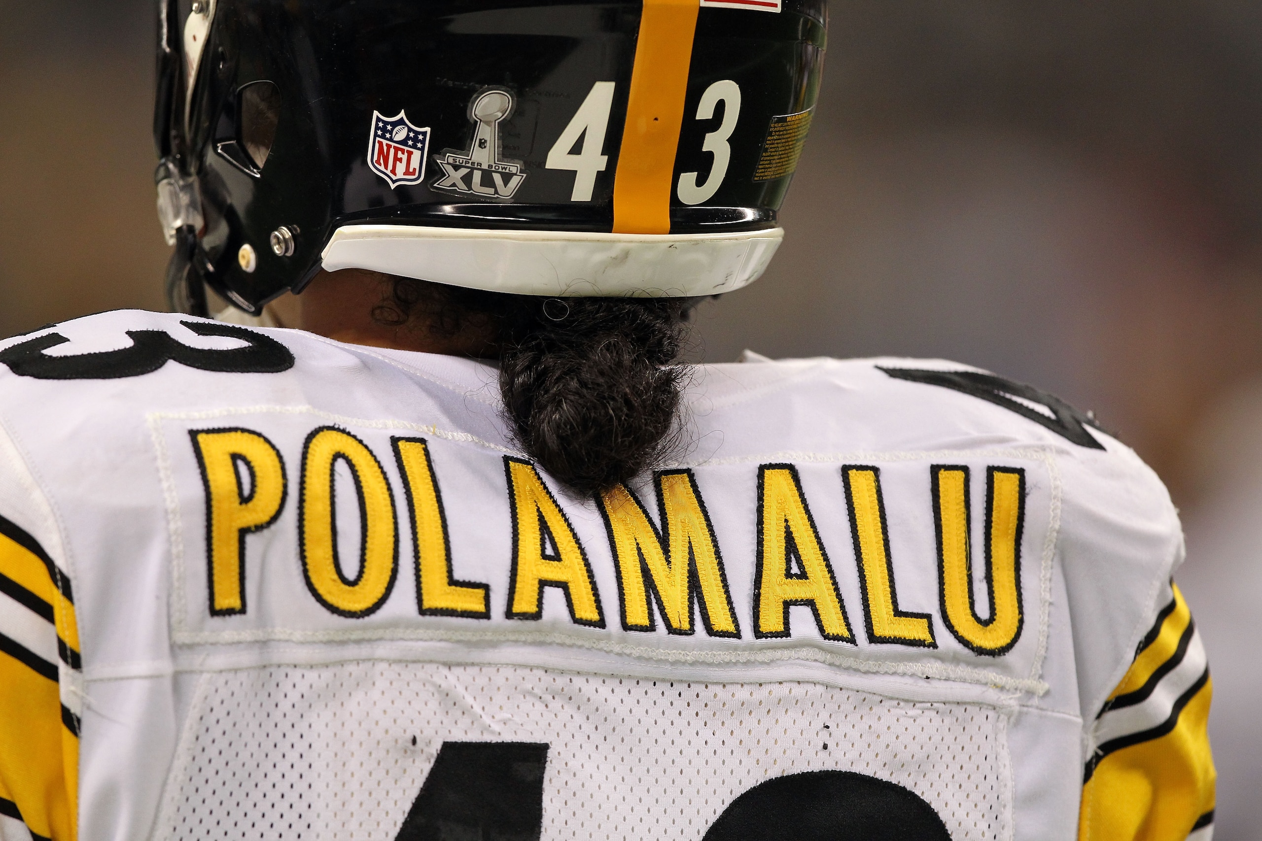 ARLINGTON, TX - FEBRUARY 06: A detail of the back of the jersey of Troy Polamalu #43 of the Pittsburgh Steelers against the Green Bay Packers during Super Bowl XLV at Cowboys Stadium on February 6, 2011 in Arlington, Texas. (Photo by Al Bello/Getty Imag ARLINGTON, TX - FEBRUARY 06: A detail of the back of the jersey of Troy Polamalu #43 of the Pittsburgh Steelers against the Green Bay Packers during Super Bowl XLV at Cowboys Stadium on February 6, 2011 in Arlington, Texas. (Photo by Al Bello/Getty Imag