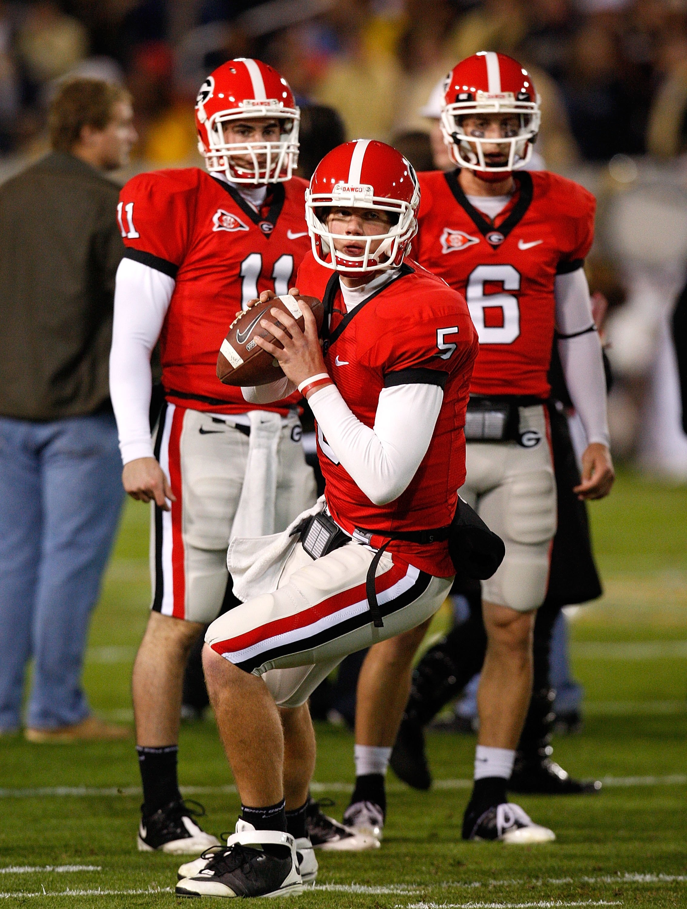 ATLANTA - NOVEMBER 28:  Backup quarterback Zach Mettenberger #5 of the Georgia Bulldogs against the Georgia Tech Yellow Jackets at Bobby Dodd Stadium on November 28, 2009 in Atlanta, Georgia.  (Photo by Kevin C. Cox/Getty Images)
