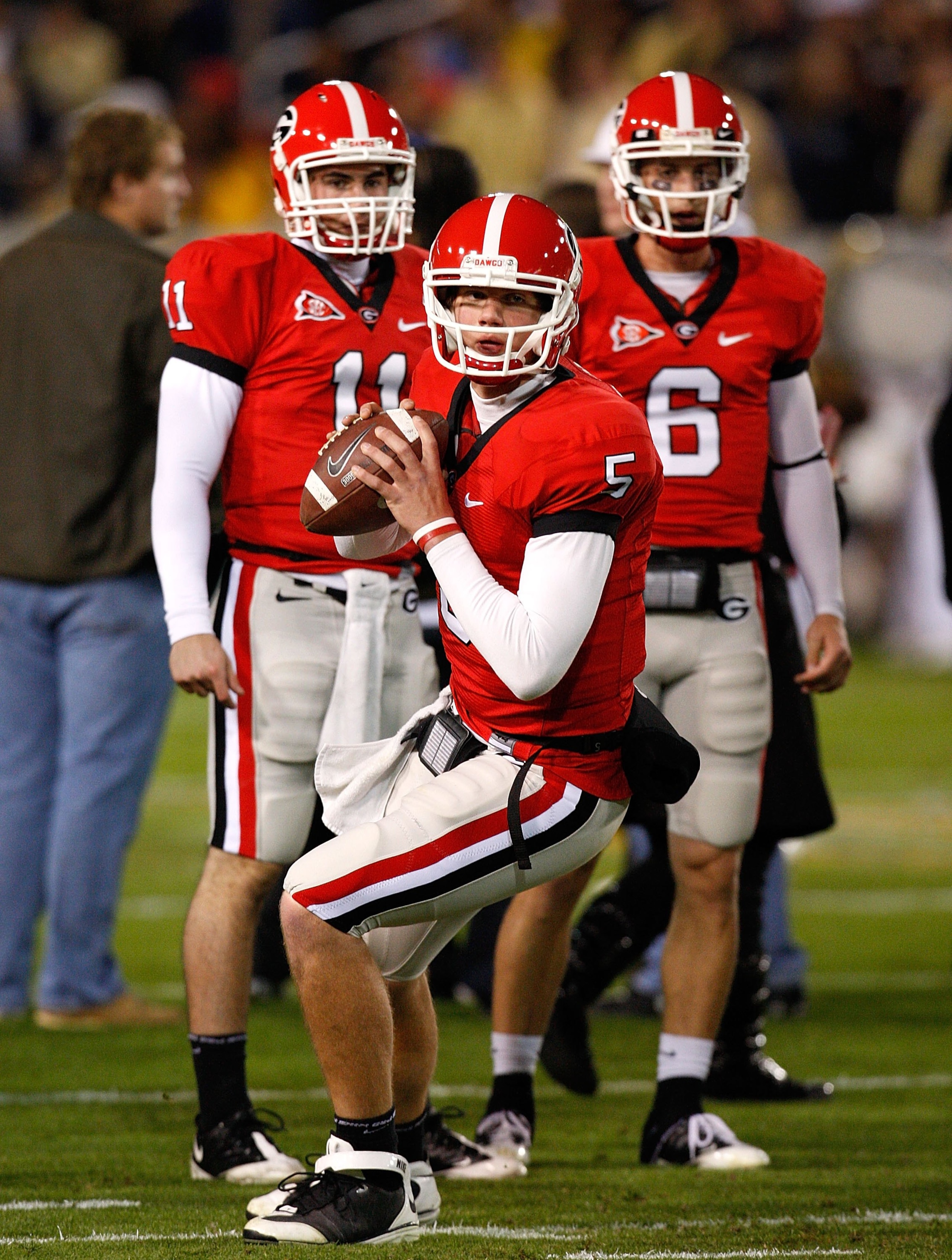 ATLANTA - NOVEMBER 28:  Backup quarterback Zach Mettenberger #5 of the Georgia Bulldogs against the Georgia Tech Yellow Jackets at Bobby Dodd Stadium on November 28, 2009 in Atlanta, Georgia.  (Photo by Kevin C. Cox/Getty Images)