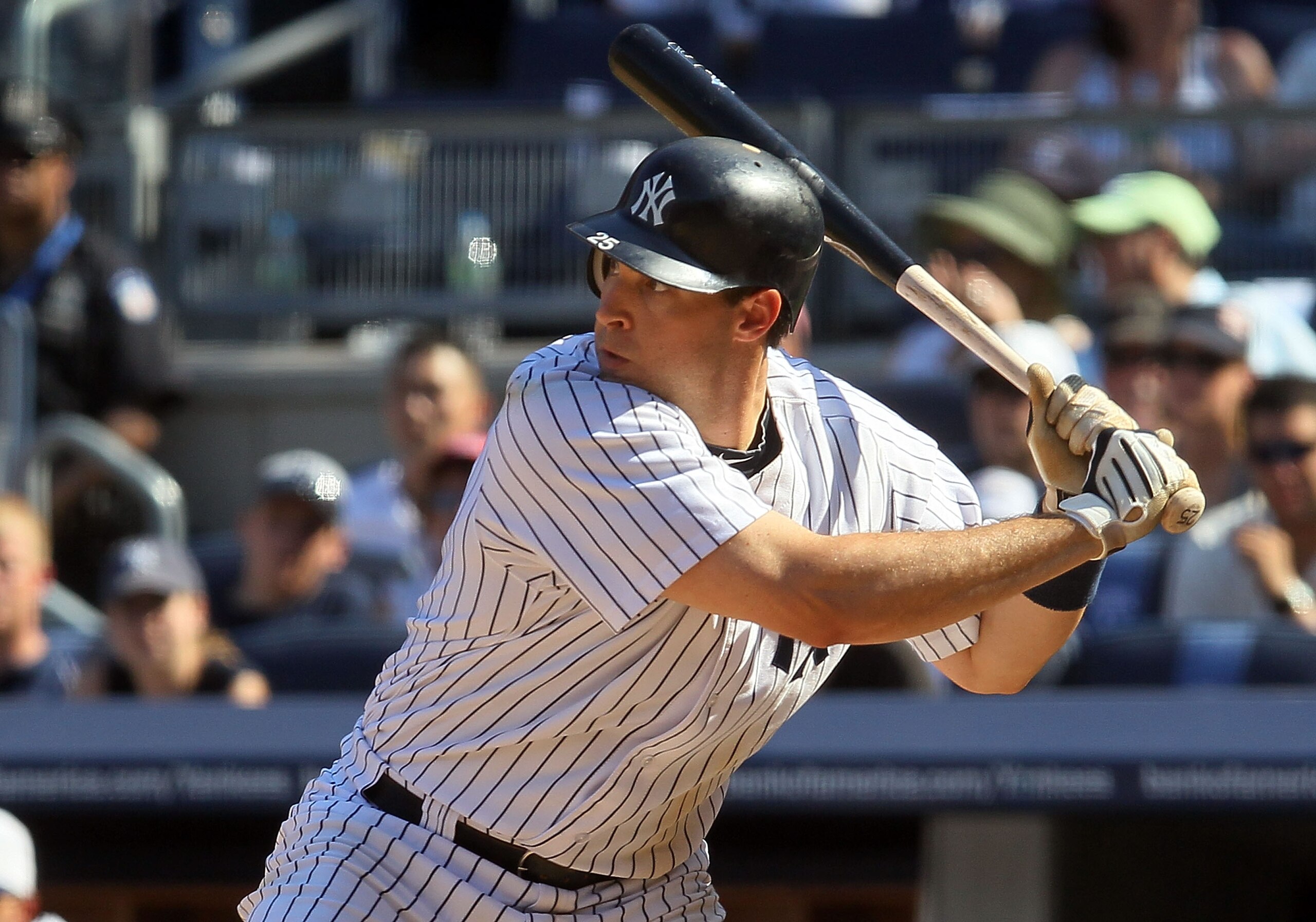 NEW YORK - JULY 04:  Mark Teixeira #25 of the New York Yankees bats against the Toronto Blue Jays on July 4, 2010 at Yankee Stadium in the Bronx borough of New York City.  (Photo by Jim McIsaac/Getty Images)
