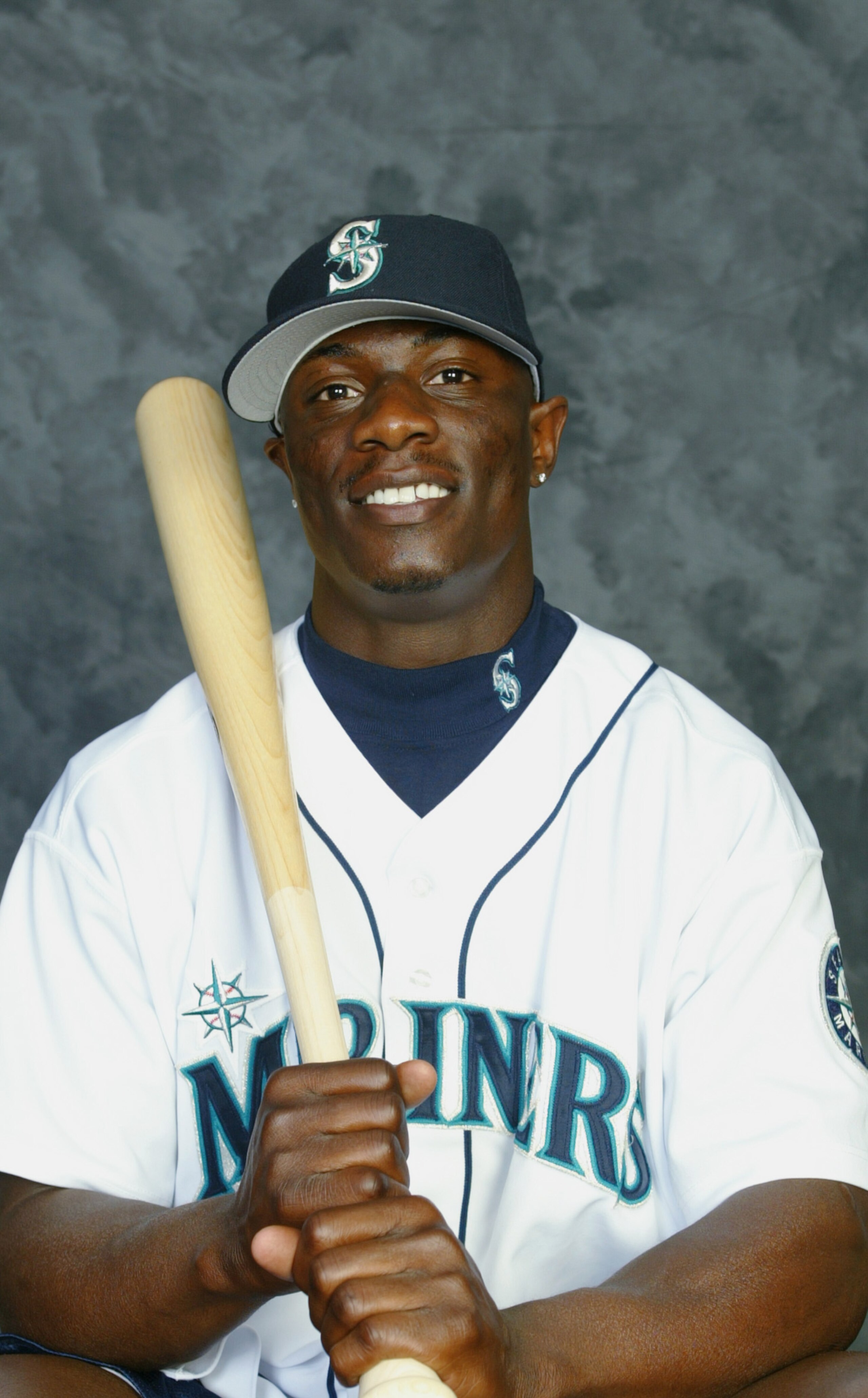 PEORIA, AZ - FEBRUARY 19:  Mike Cameron #44 of the Seattle Mariners poses for a portrait during the Mariners' spring training Media Day on February 19, 2003 at Peoria Stadium in Peoria, Arizona.   (Photo by Jeff Gross/Getty Images)