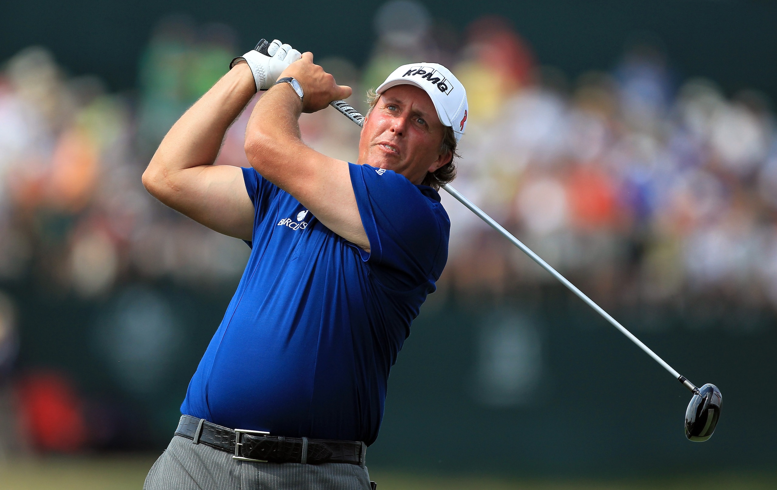ORLANDO, FL - MARCH 27:  Phil Mickelson of the USA plays his tee shot on the 16th hole during the final round of the 2011 Arnold Palmer Invitational presented by Mastercard at the Bay Hill Lodge and Country Club on March 27, 2011 in Orlando, Florida.  (Ph