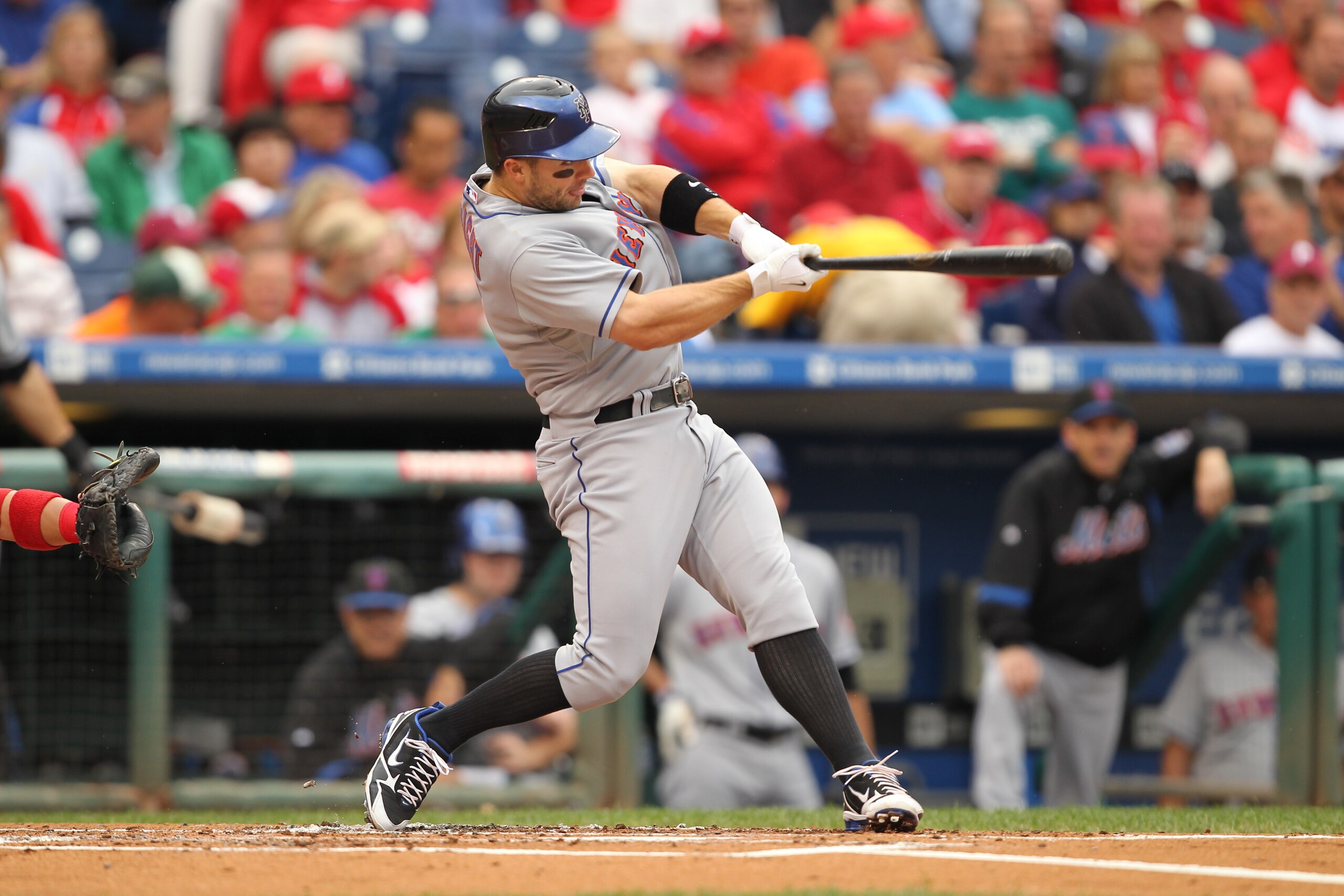 PHILADELPHIA - SEPTEMBER 26: Third baseman David Wright #5 of the New York Mets hits a solo home run during a game against the Philadelphia Phillies at Citizens Bank Park on September 26, 2010 in Philadelphia, Pennsylvania. (Photo by Hunter Martin/Getty I PHILADELPHIA - SEPTEMBER 26: Third baseman David Wright #5 of the New York Mets hits a solo home run during a game against the Philadelphia Phillies at Citizens Bank Park on September 26, 2010 in Philadelphia, Pennsylvania. (Photo by Hunter Martin/Getty I