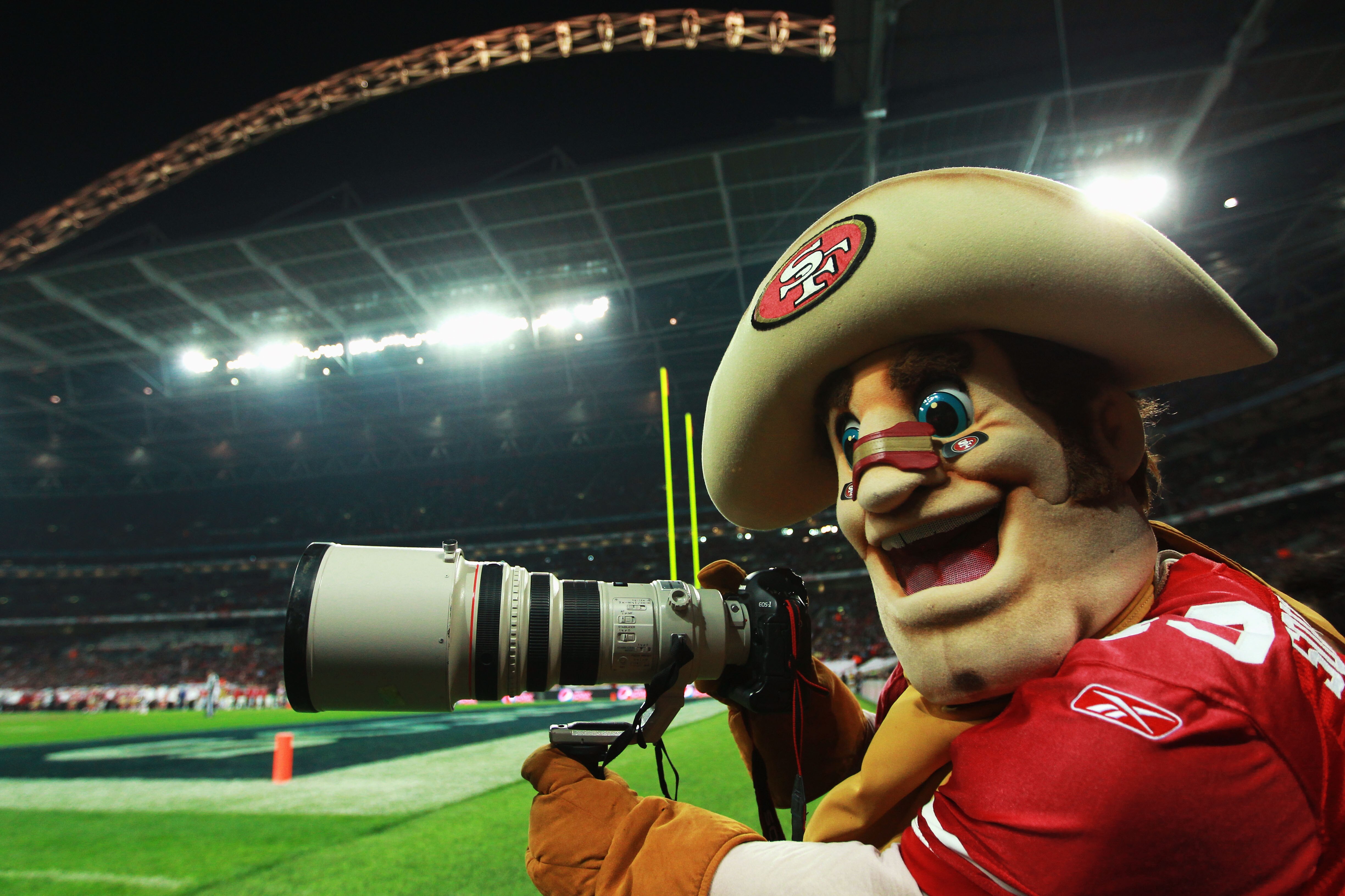 LONDON, ENGLAND - OCTOBER 31:  San Francisco 49ers Sourdough Sam jokes with a camera during the NFL International Series match between Denver Broncos and San Francisco 49ers at Wembley Stadium on October 31, 2010 in London, England. This is the fourth occ