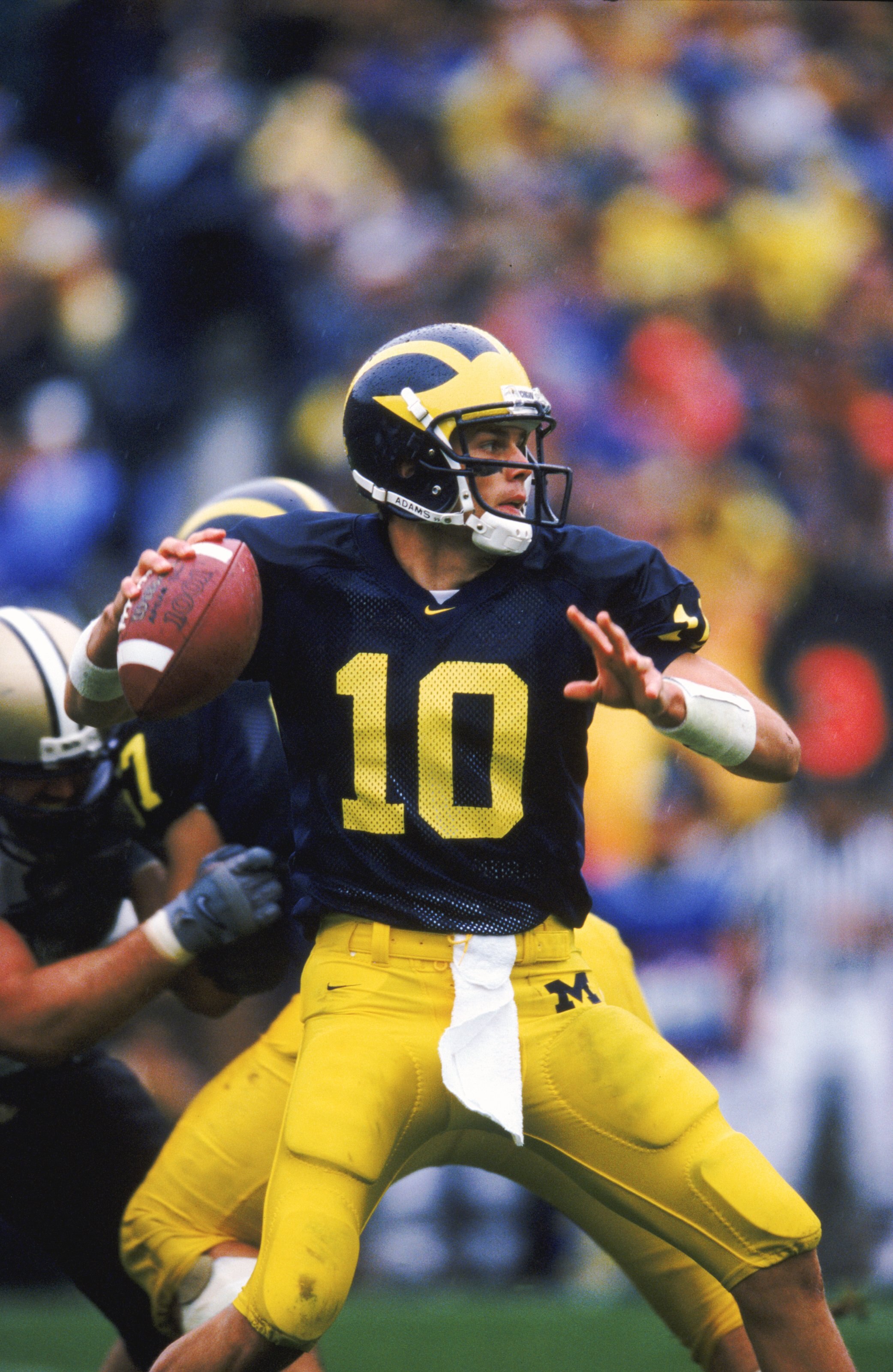 2 Oct 1999:  Tom Brady #10 of the Mishigan Wolverines gets ready to pass the ball during the game against the Purdue Boilermakers at the Michigan Stadium in Ann Arbor, Mishigan. The Wolverrines defeated the Boilermakers 38-12. Mandatory Credit: Harry How