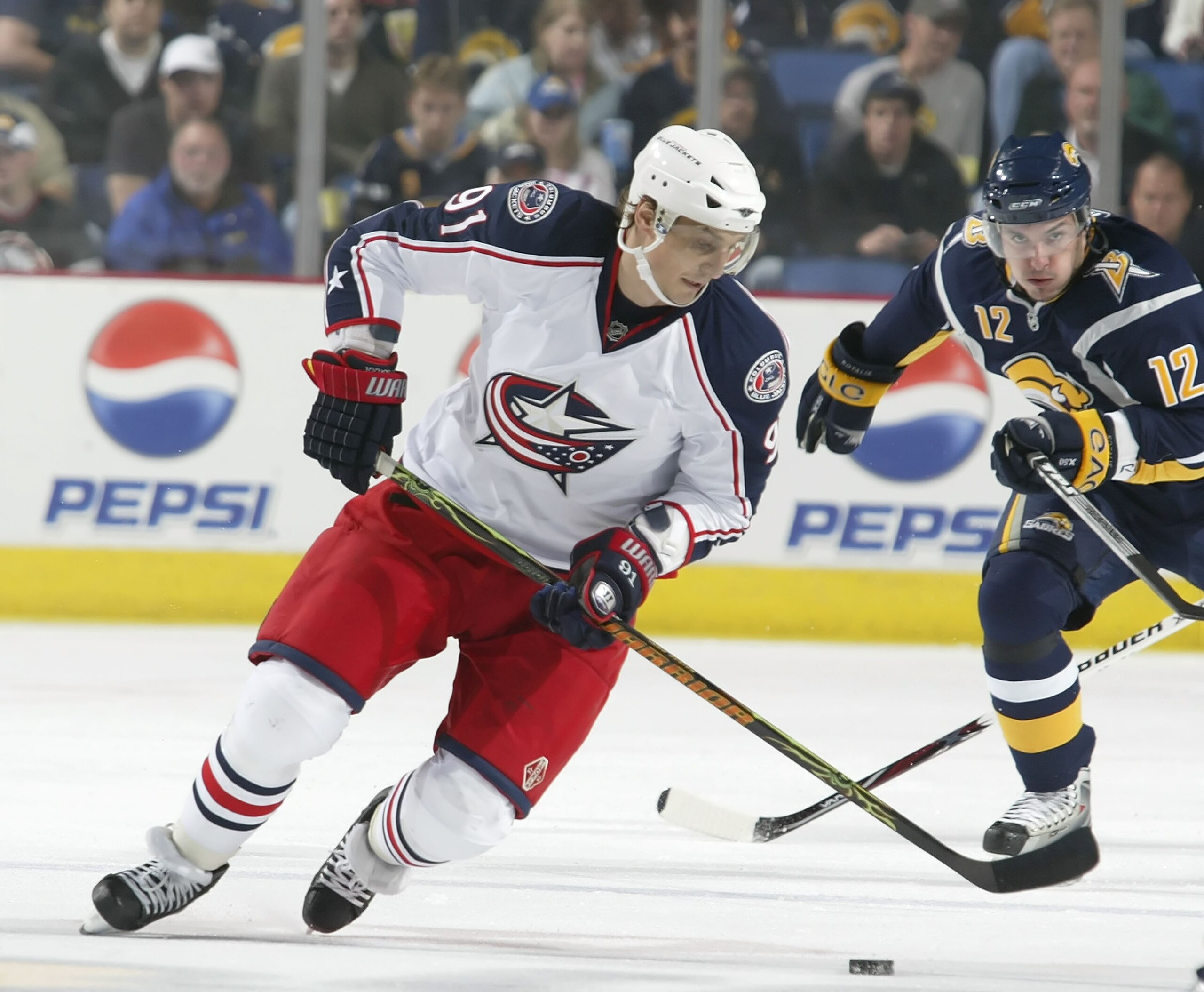 BUFFALO, NY - OCTOBER 19: Sergei Federov #91 of  the Columbus Blue Jackets skates against the Buffalo Sabres  on October 15, 2007 at HSBC Arena in Buffalo, New York.  (Photo by Rick Stewart/Getty Images)
