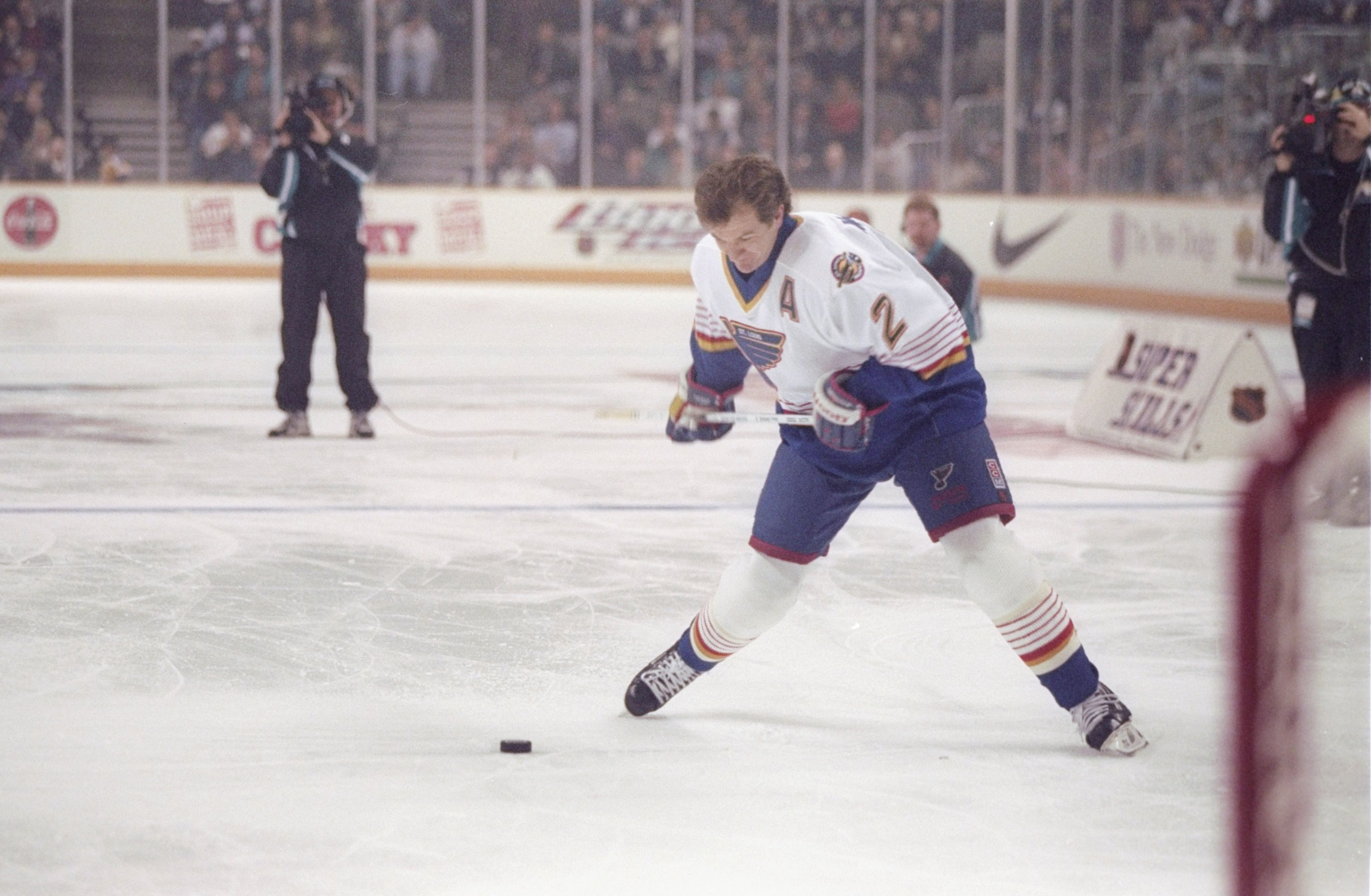 17 Jan 1997: Defenseman Al MacInnis of the St. Louis Blues fires the hardest shot during the NHL Super-Skills Competition at the San Jose Arena in San Jose, California.