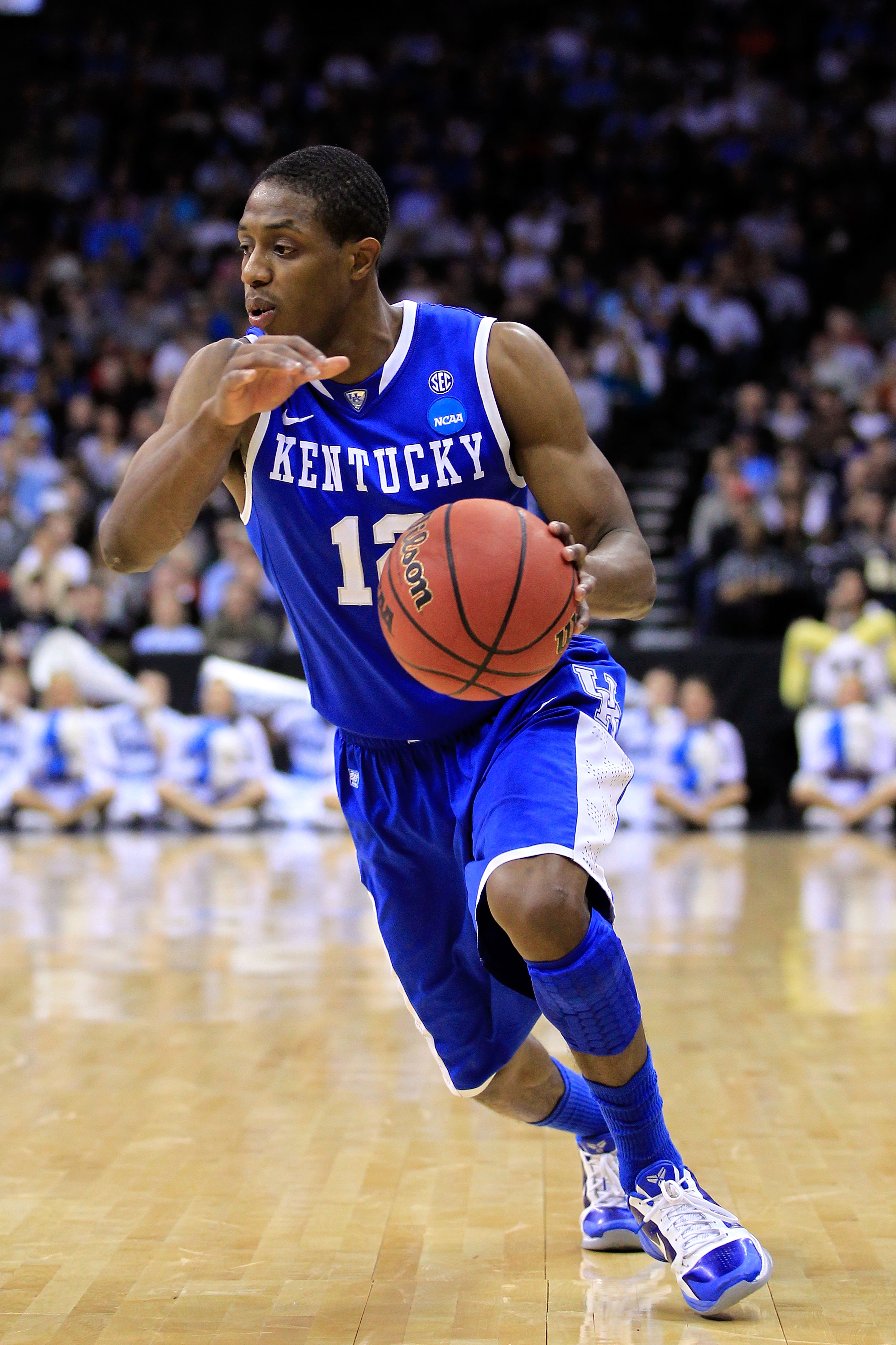 NEWARK, NJ - MARCH 27: Brandon Knight #12 of the Kentucky Wildcats dribbles the ball against the North Carolina Tar Heels during the east regional final of the 2011 NCAA men's basketball tournament at Prudential Center on March 27, 2011 in Newark, New Je NEWARK, NJ - MARCH 27: Brandon Knight #12 of the Kentucky Wildcats dribbles the ball against the North Carolina Tar Heels during the east regional final of the 2011 NCAA men's basketball tournament at Prudential Center on March 27, 2011 in Newark, New Je