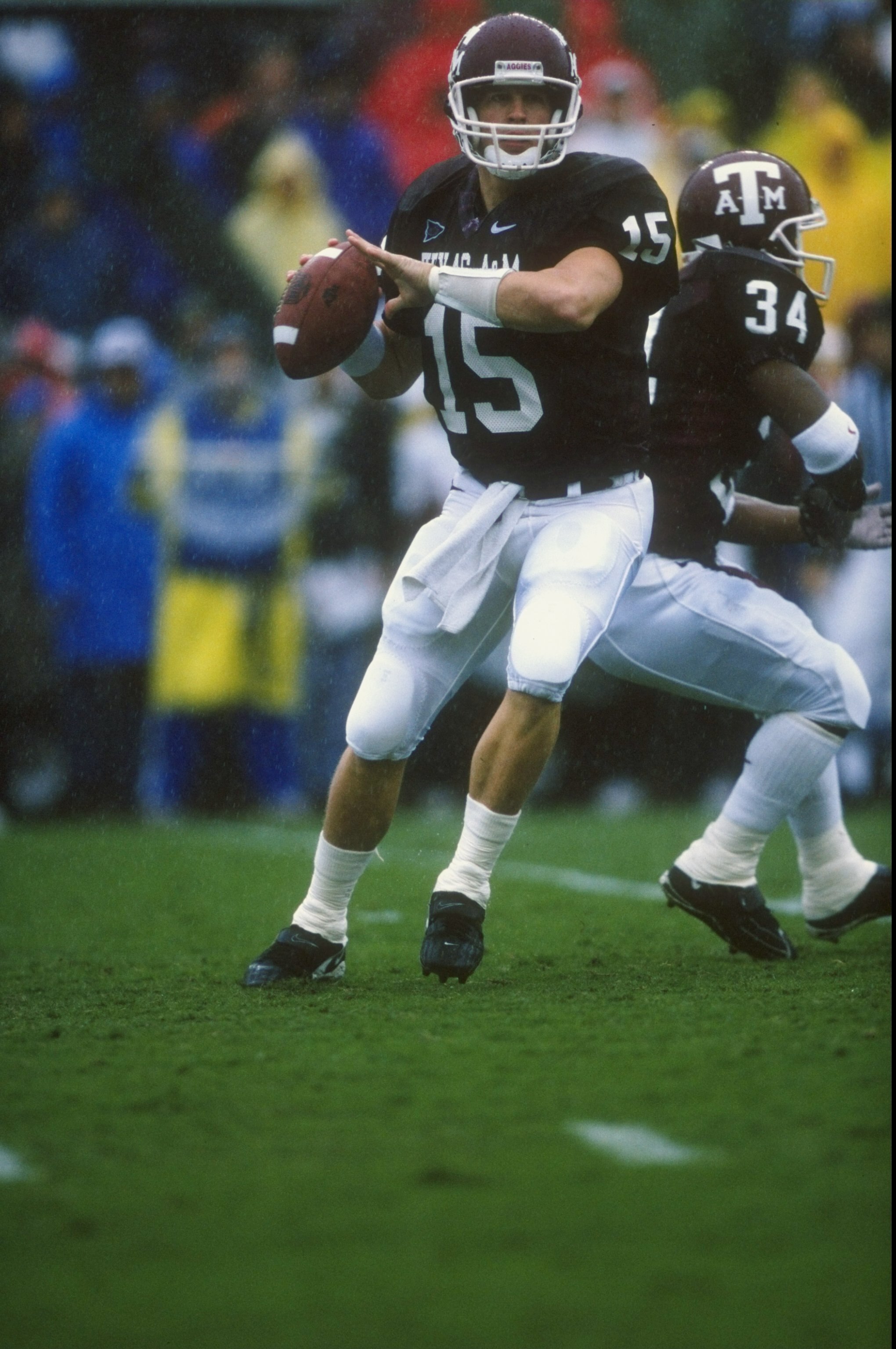 14 Nov 1998:  Quarterback Randy McCown #15 of the Texas A&M Aggies in action during the game against the Missouri Tigers at Kyle Field in College Station, Texas. The Aggies defeated the Tigers 17-14.