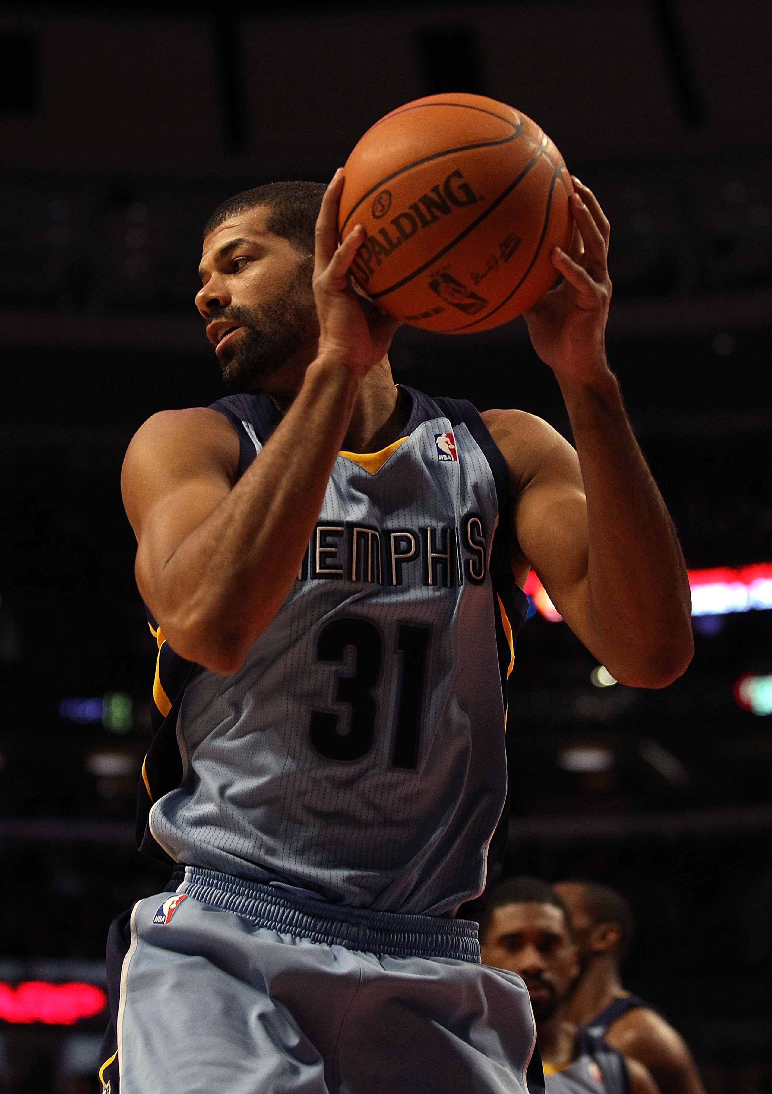 CHICAGO, IL - MARCH 25: Shane Battier #31 of the Memphis Grizzlies grabs a rebound against the Chicago Bulls at the United Center on March 25, 2011 in Chicago, Illinois. The Bulls defeated the Grizzlies 99-96. NOTE TO USER: User expressly acknowledges and