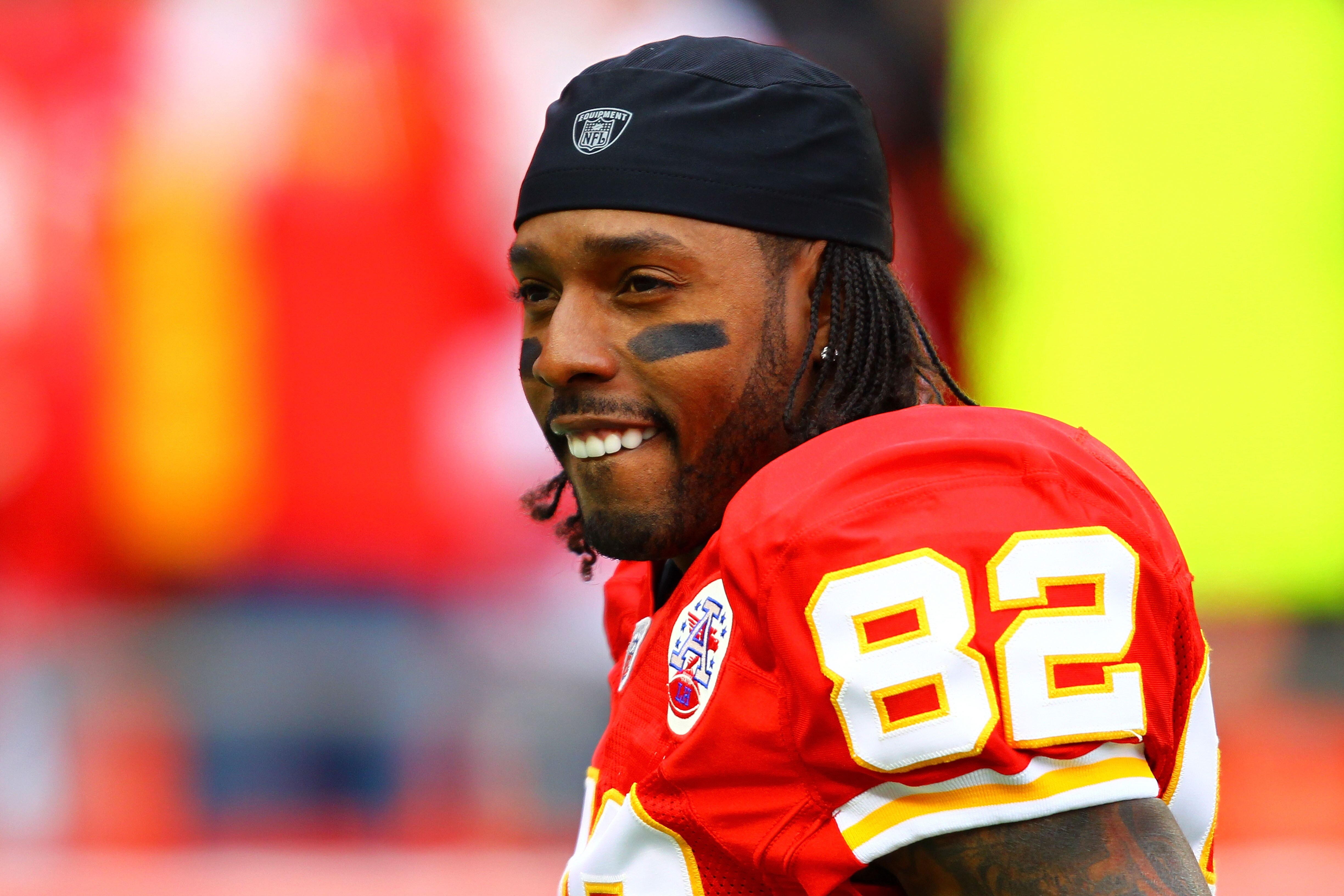 KANSAS CITY, MO - JANUARY 09:  Wide receiver Dwayne Bowe #82 of the Kansas City Chiefs warms up prior to playing the Baltimore Ravens in their 2011 AFC wild card playoff game at Arrowhead Stadium on January 9, 2011 in Kansas City, Missouri.  (Photo by Dil