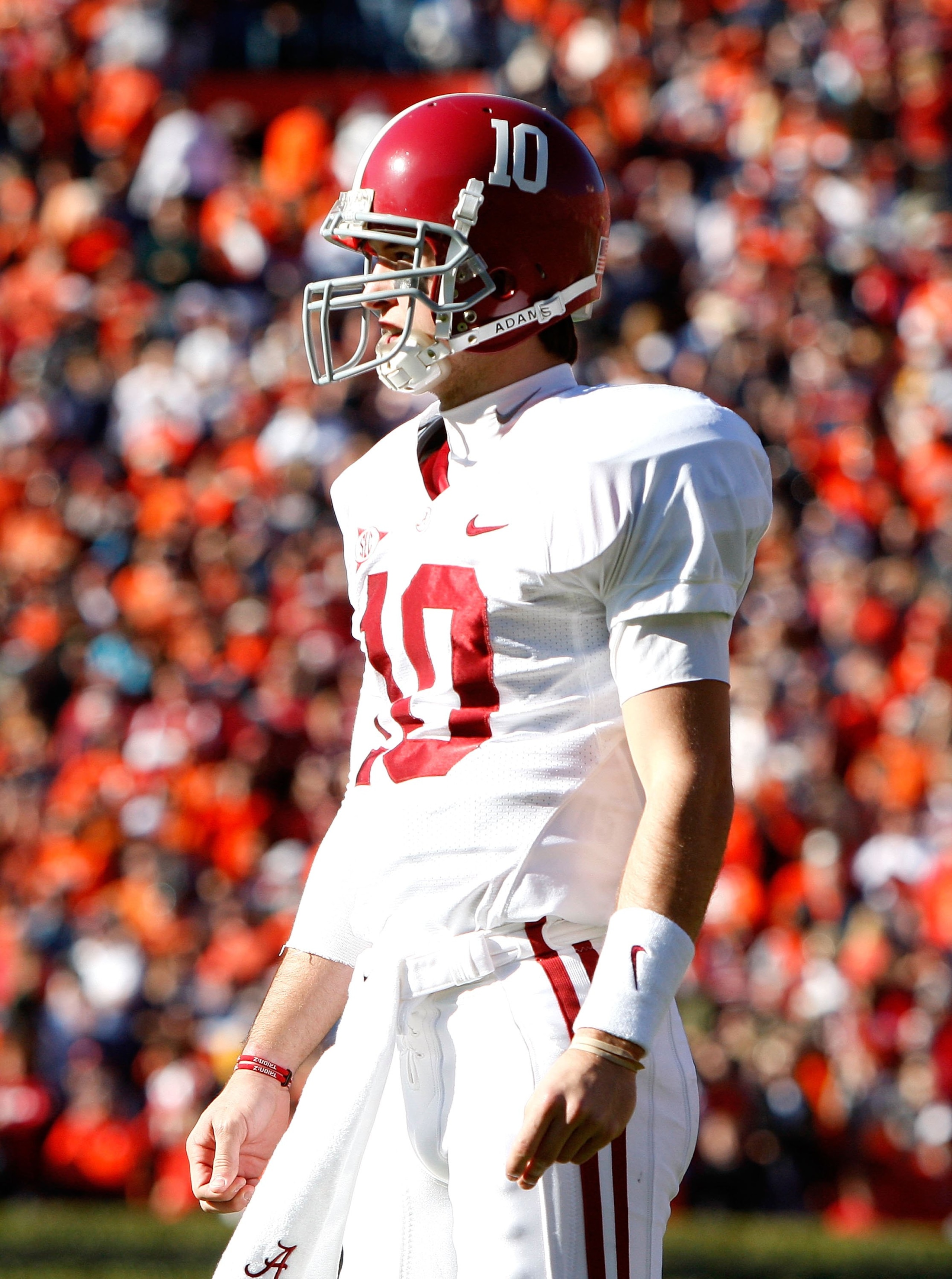 AUBURN, AL - NOVEMBER 27:  Backup quarterback A.J. McCarron #10 of the Alabama Crimson Tide against the Auburn Tigers at Jordan-Hare Stadium on November 27, 2009 in Auburn, Alabama.  (Photo by Kevin C. Cox/Getty Images)