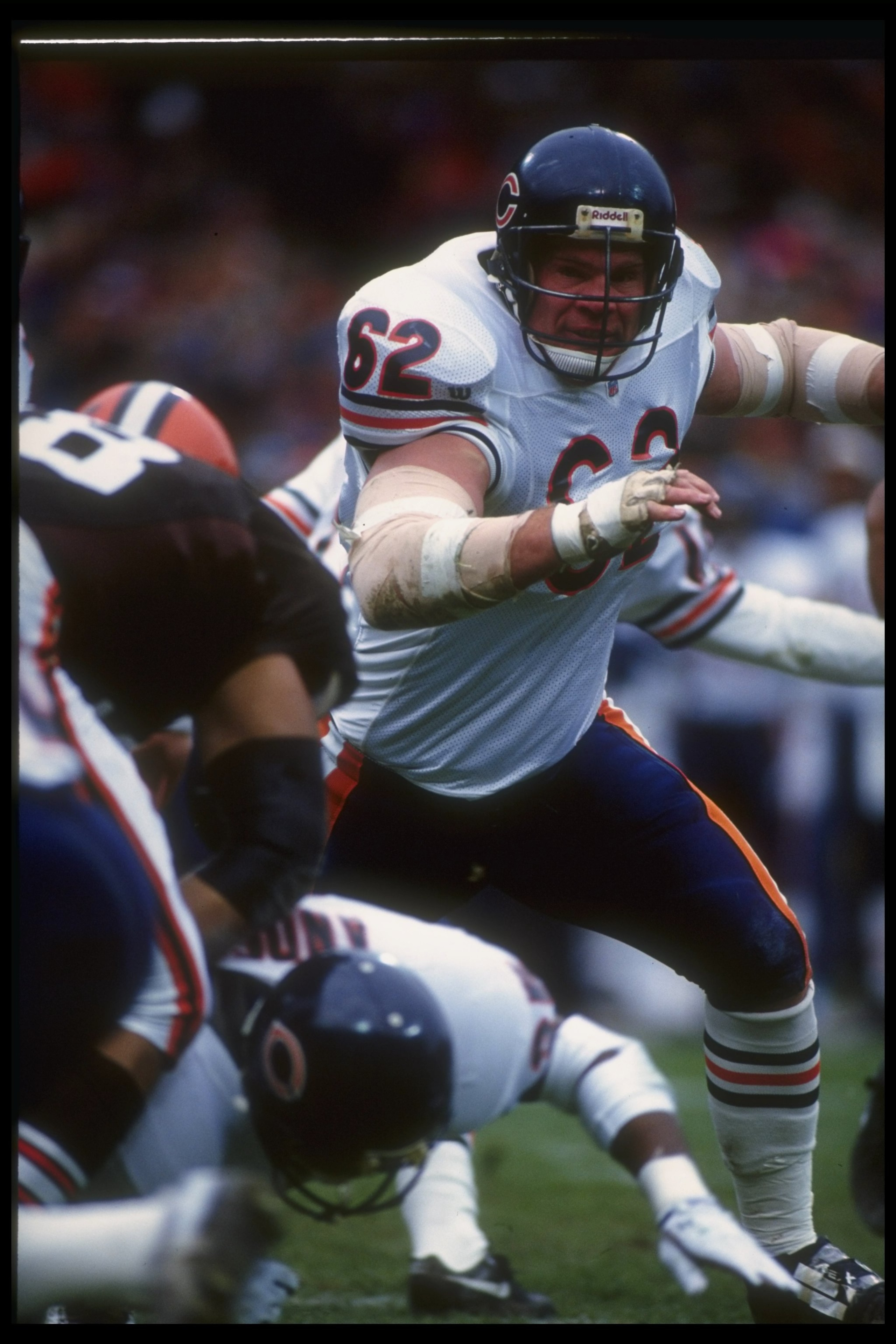 29 Nov 1992: Offensive lineman Mark Bortz of the Chicago Bears runs with the ball during a game against the Cleveland Browns at Soldier Field in Chicago, Illinois. The Browns won the game, 27-14.