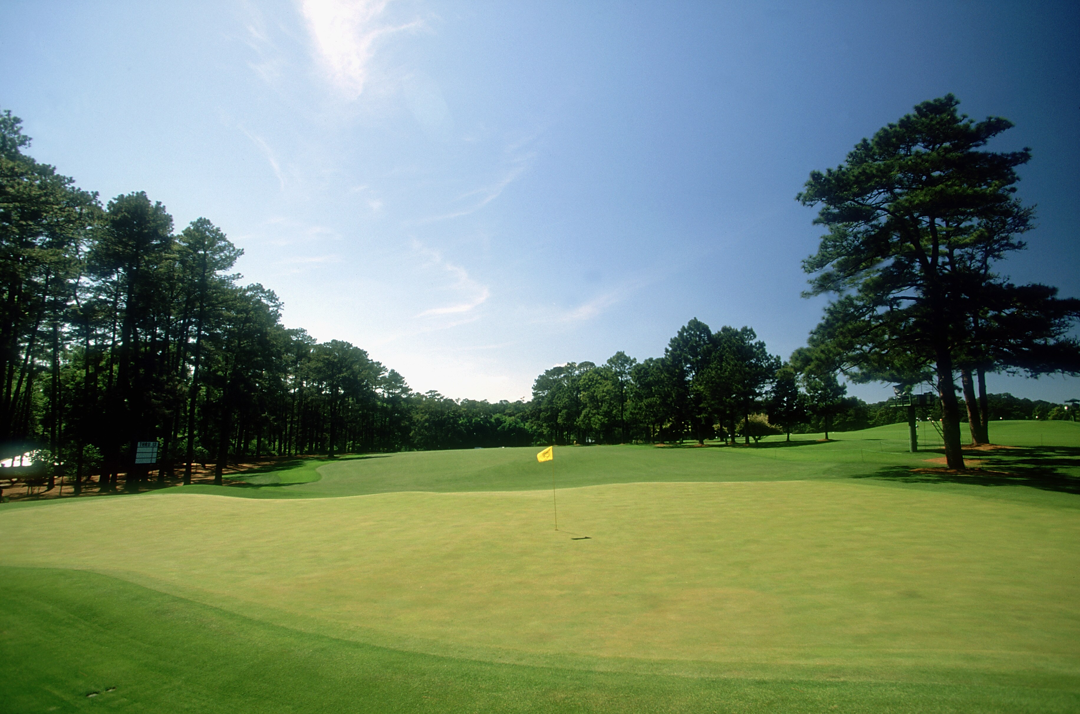 AUGUSTA - APRIL 9:  General view of the 14th green taken during the 1997 US Masters held on April 9, 1997 at the Augusta National Golf Club, in Augusta, Georgia, USA. (Photo by David Cannon/Getty Images)