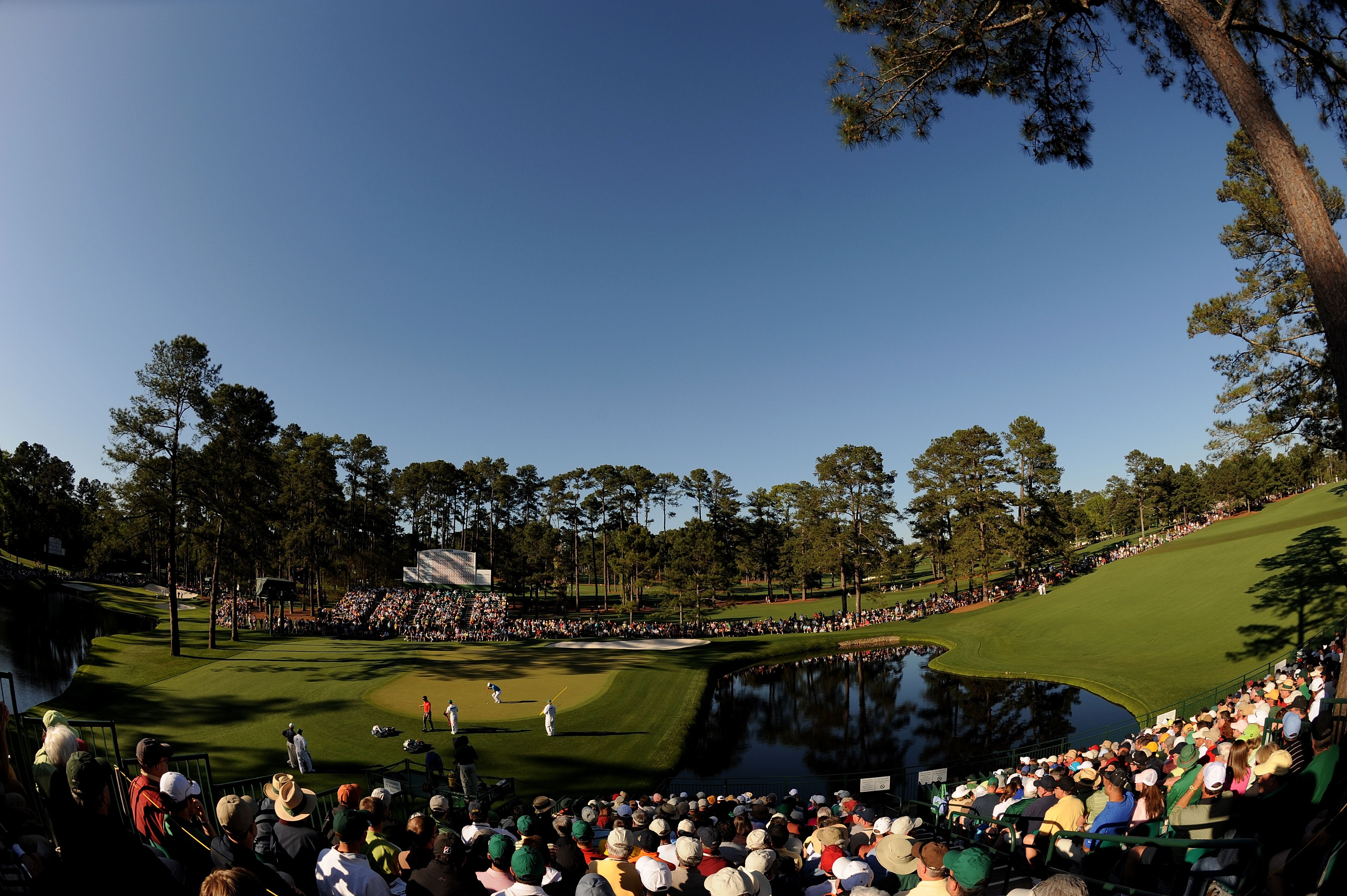 AUGUSTA, GA - APRIL 09:  Lee Westwood of England lines up a putt on the 15th hole during the second round of the 2010 Masters Tournament at Augusta National Golf Club on April 9, 2010 in Augusta, Georgia.  (Photo by Harry How/Getty Images)