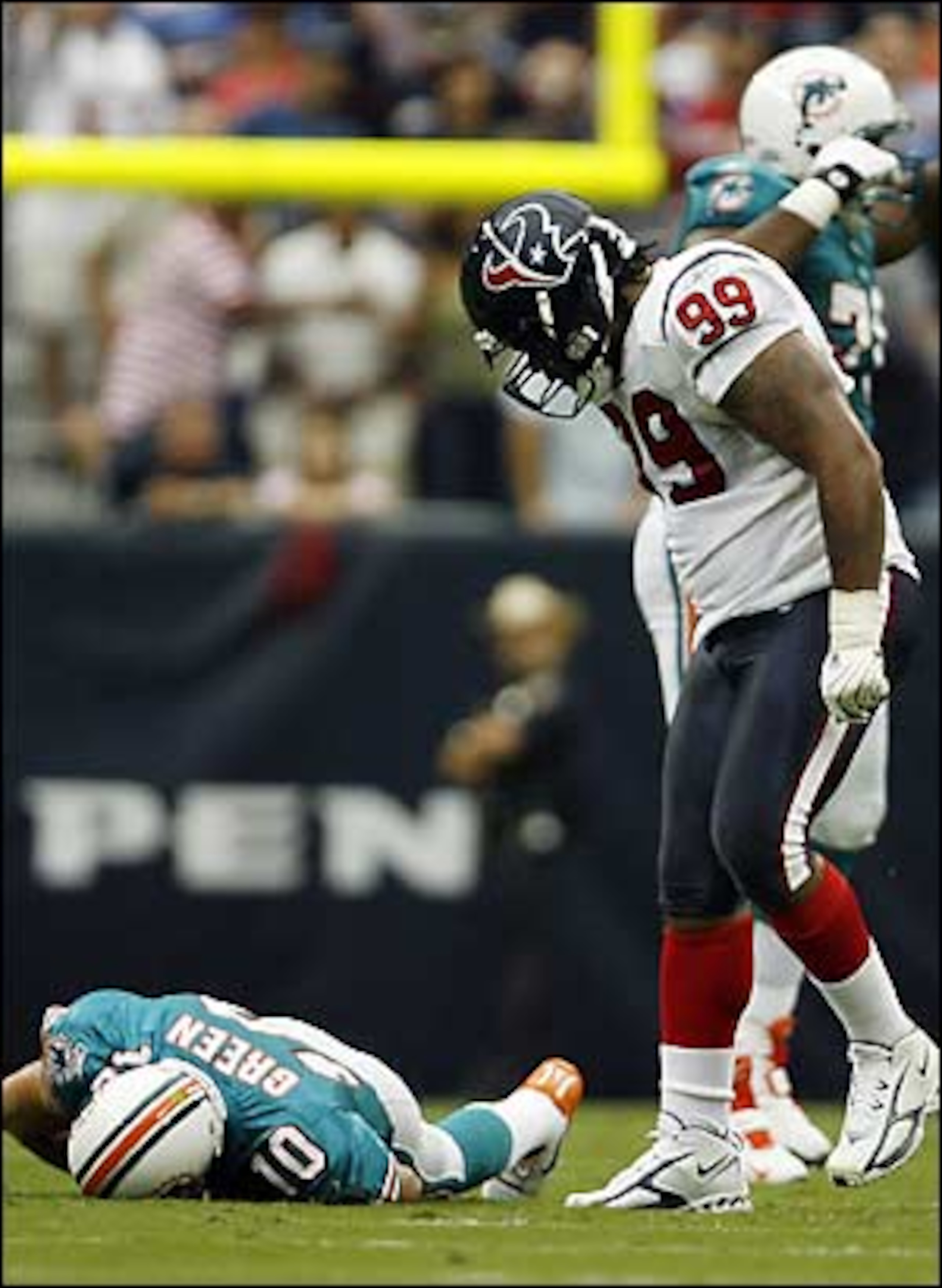 Johnson doesn't attack quarterbacks and Trent Green found out the hard way he doesn't like when they attack him. Live and let live.
