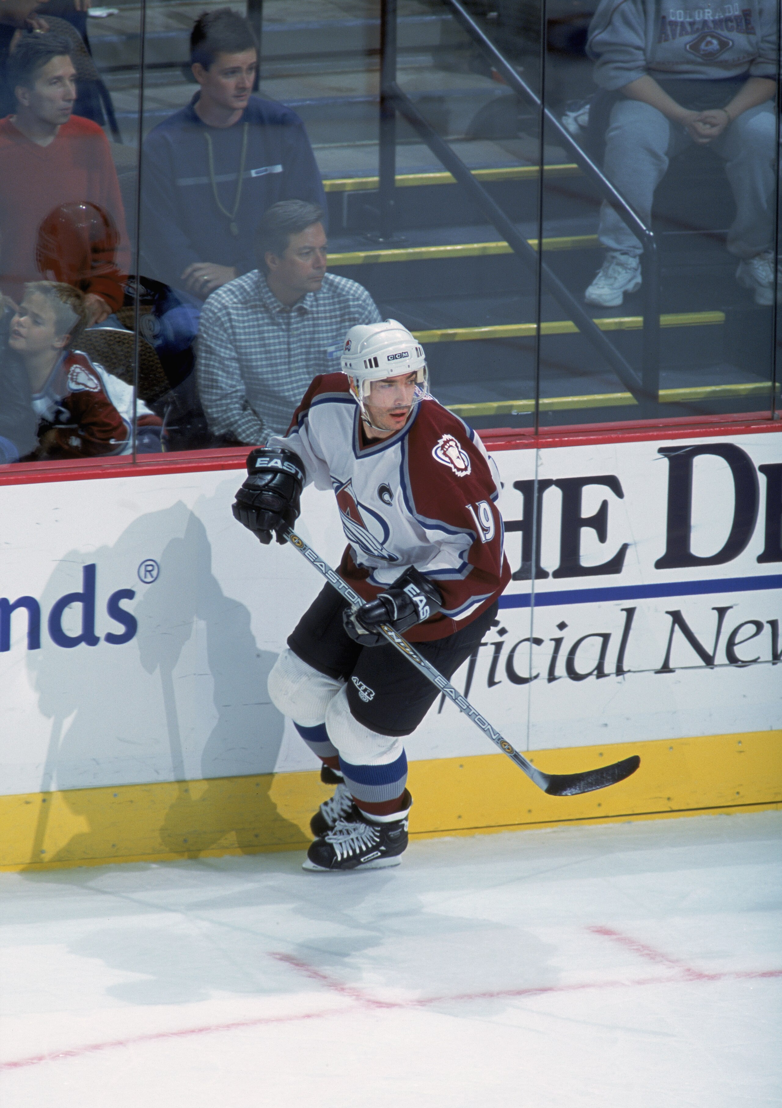 16 Oct 2001:  Center Joe Sakic #19 of the Colorado Avalanche skates on the ice during the NHL game against the Tampa Bay Lightning at the Pepsi Center in Denver, Colorado.  The Avalanche defeated the Lightning 2-1.  Mandatory Credit:  Nevin Reid/Allsport